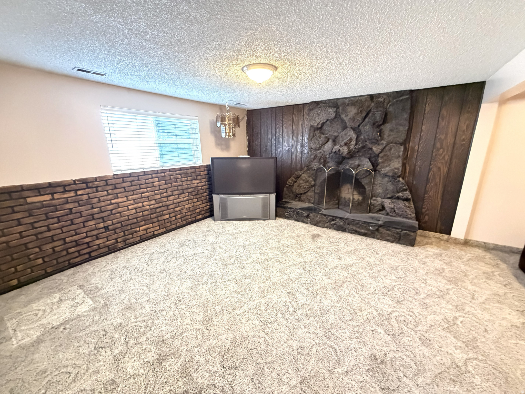 SPRING VALLEY - Residential