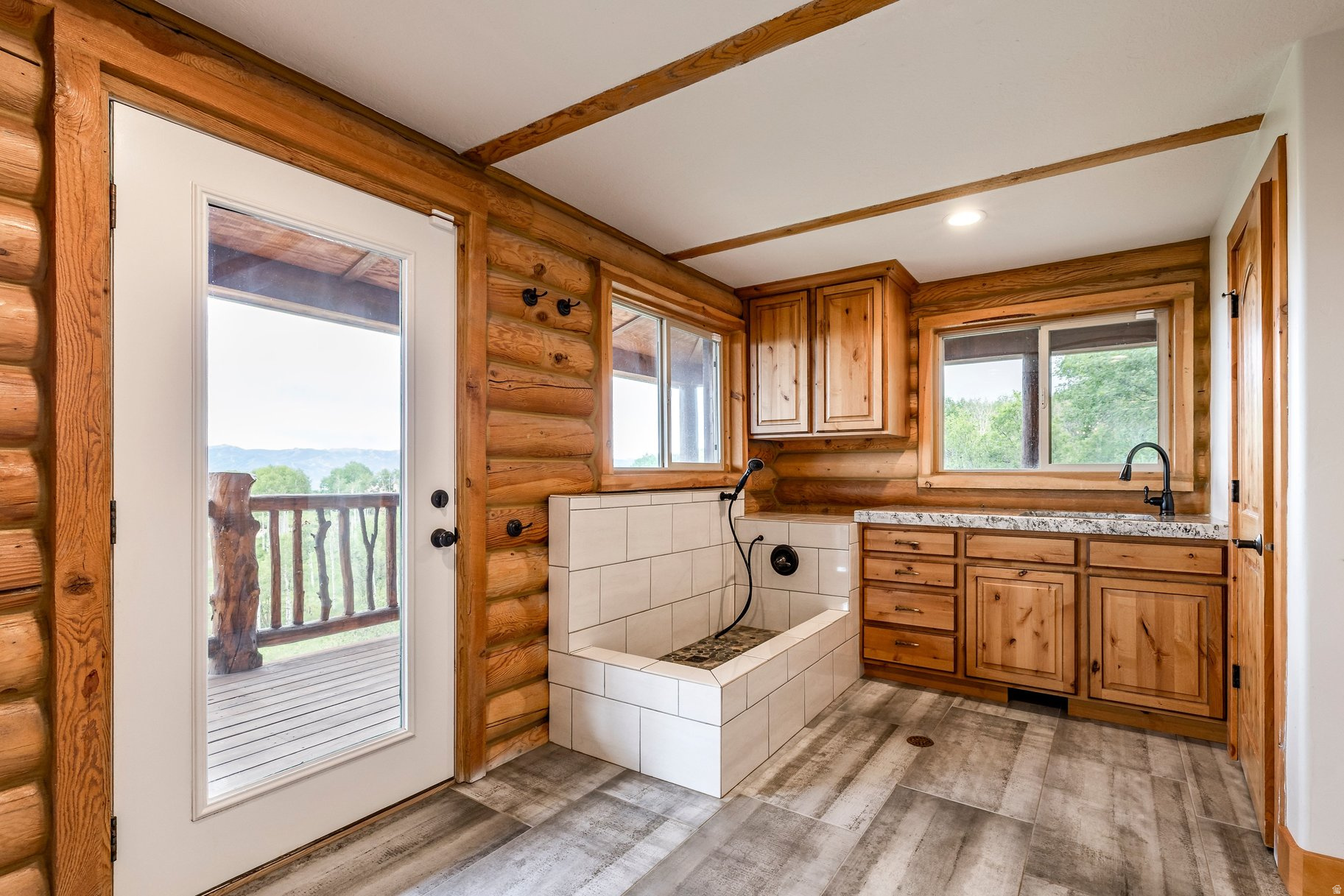 TOLLGATE - Residential