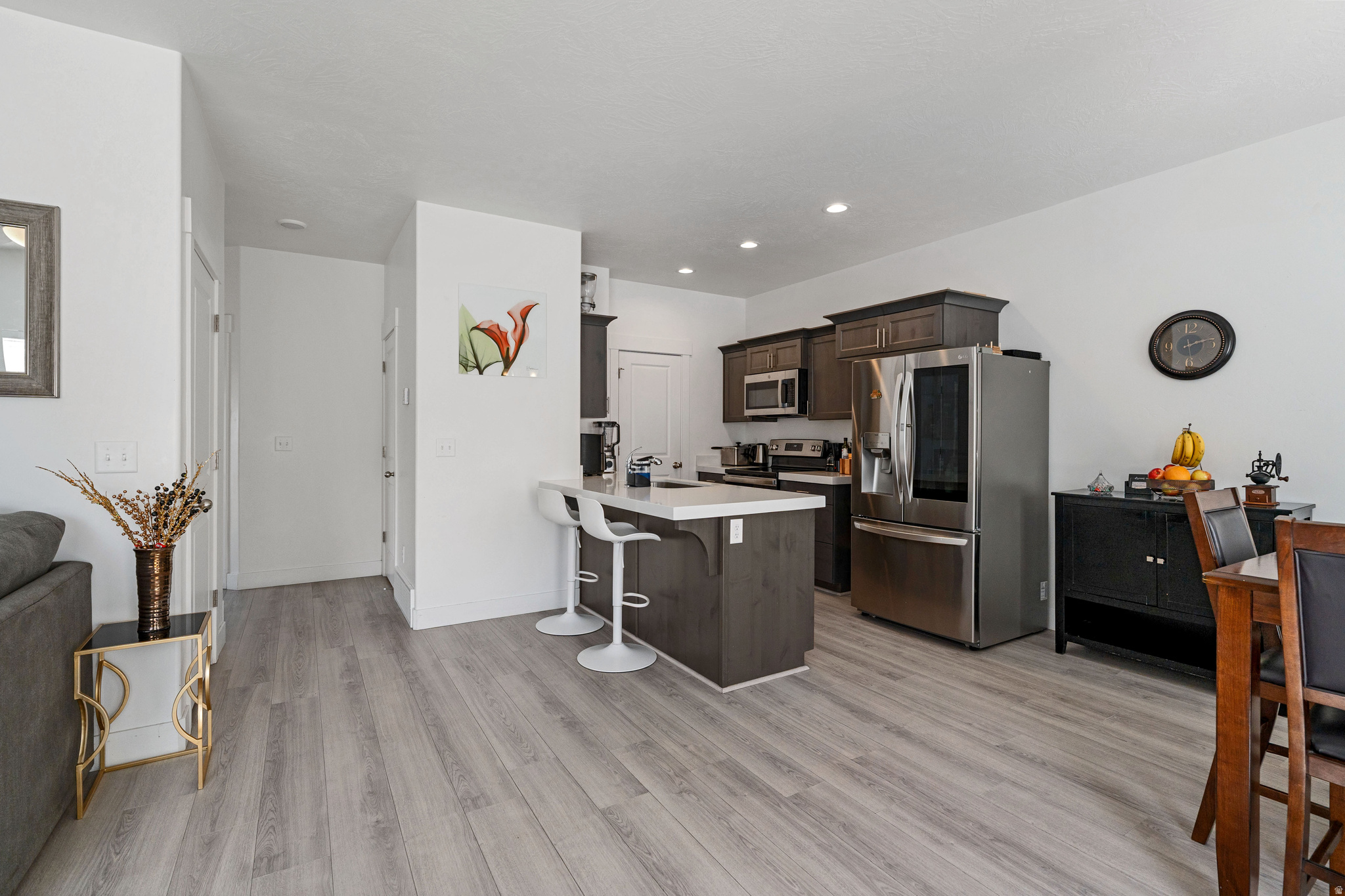 SILVER LAKE - Residential