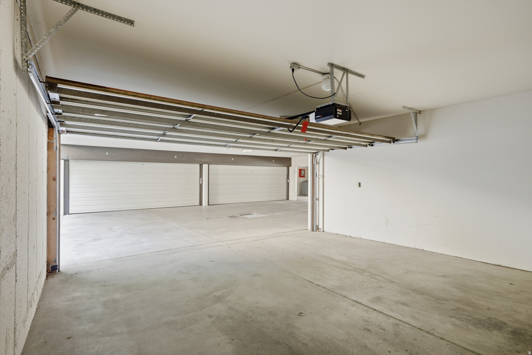 SPRINGTREE - Residential