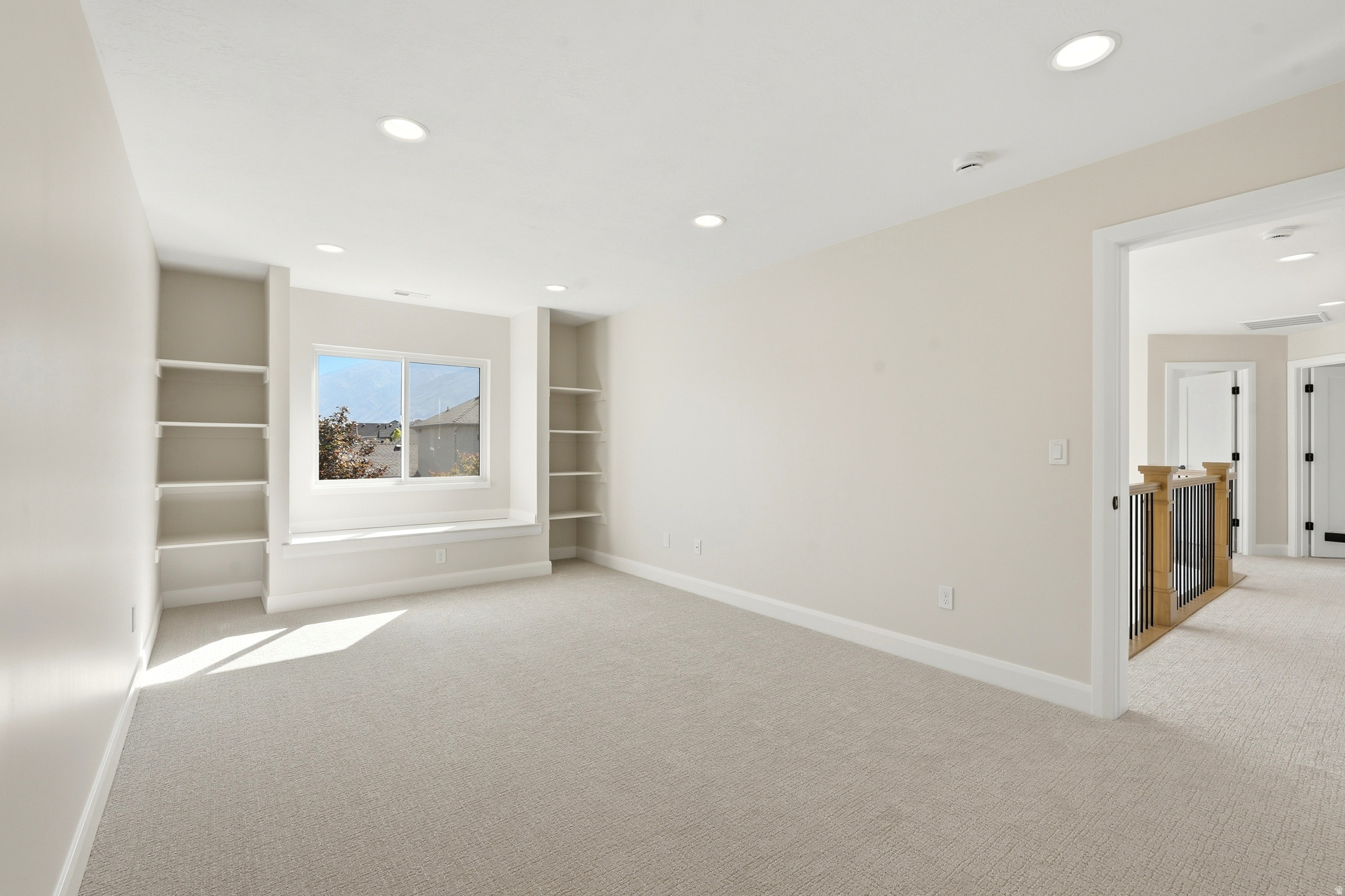 BELLEVUE - Residential