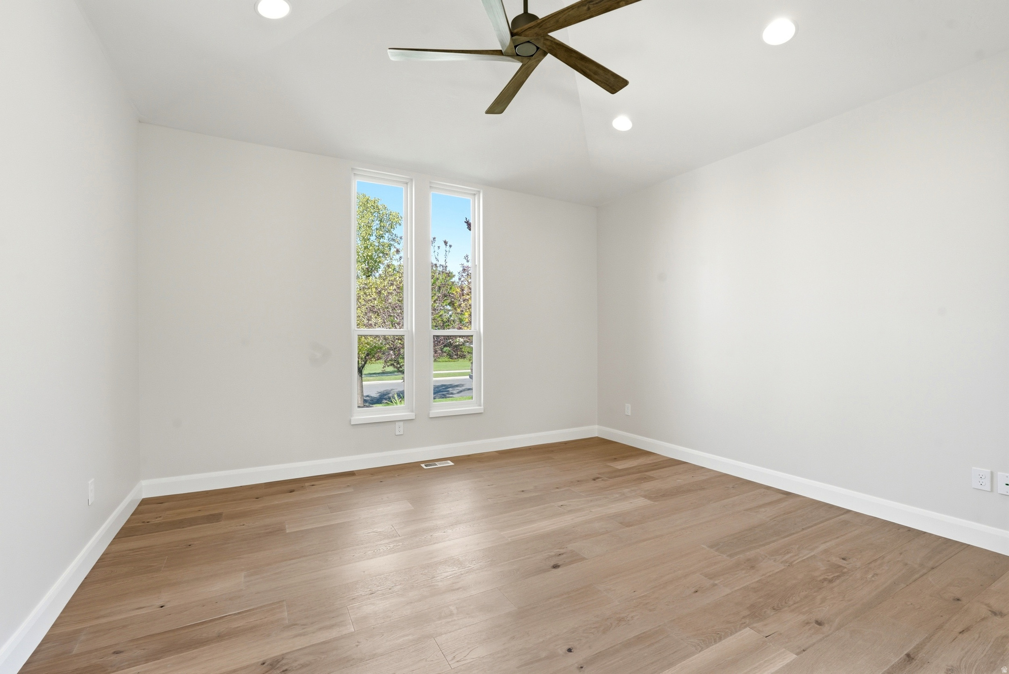 BELLEVUE - Residential