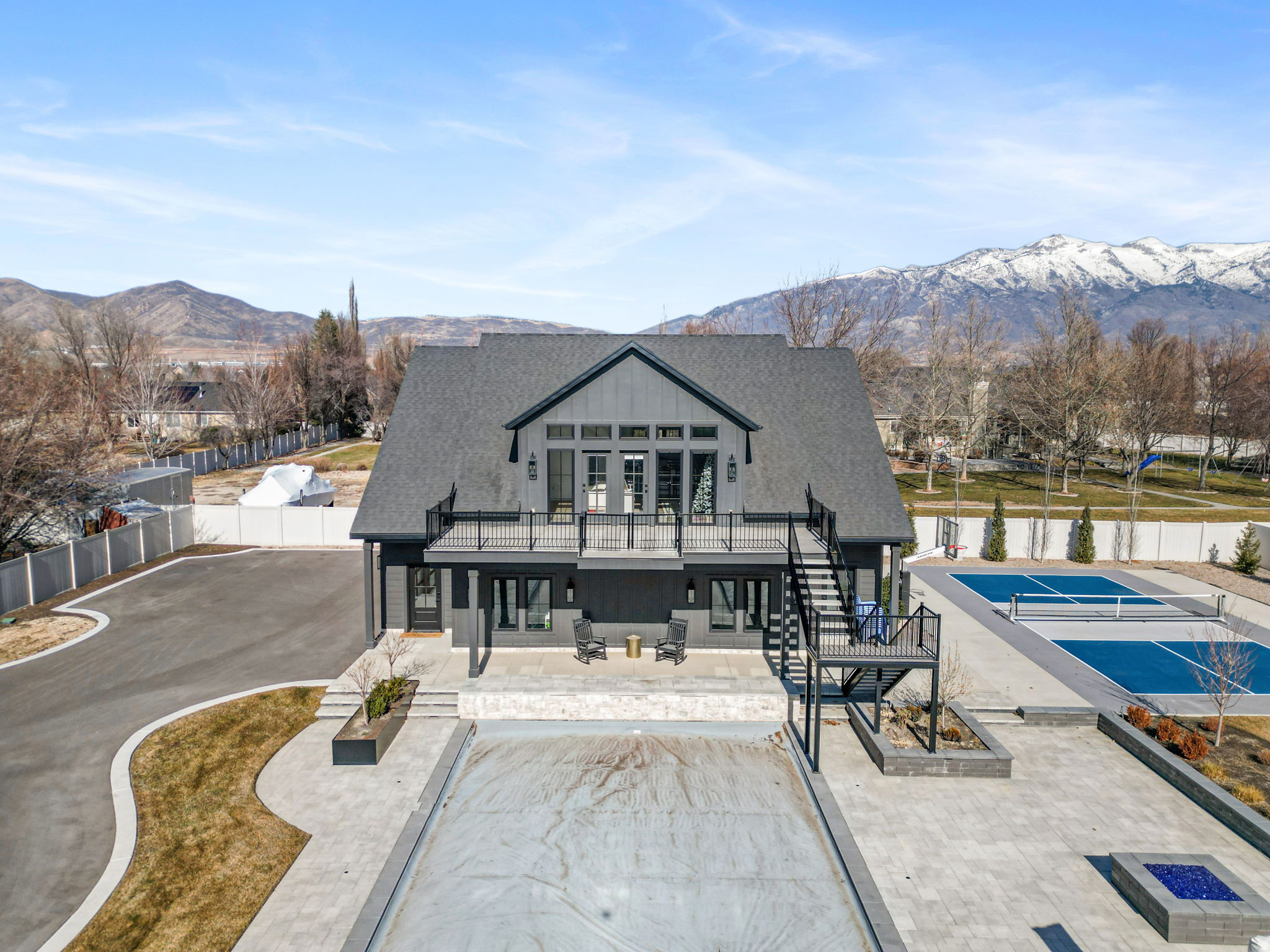 HIGH VALLEY ESTATES - Residential