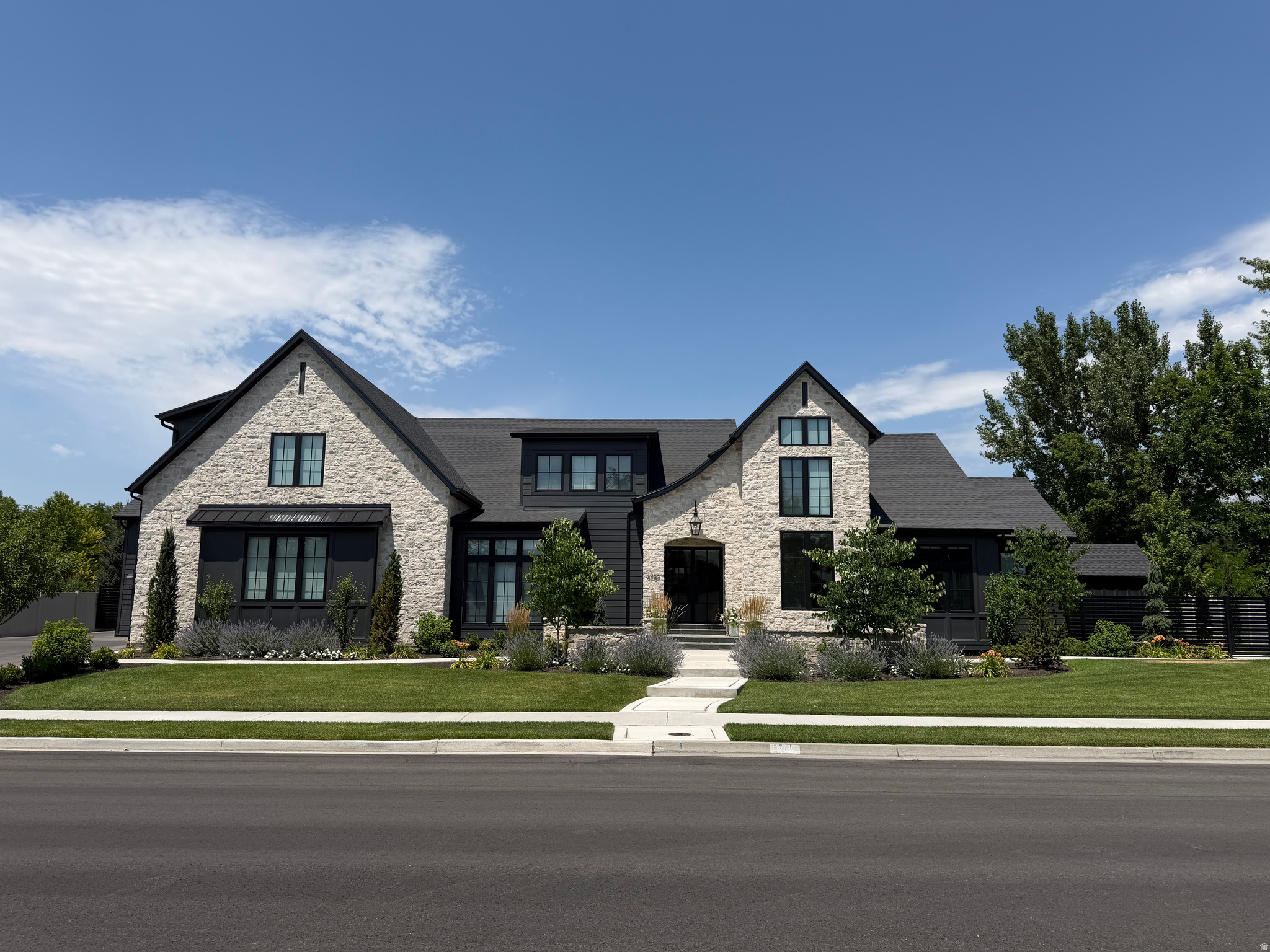 HIGH VALLEY ESTATES - Residential