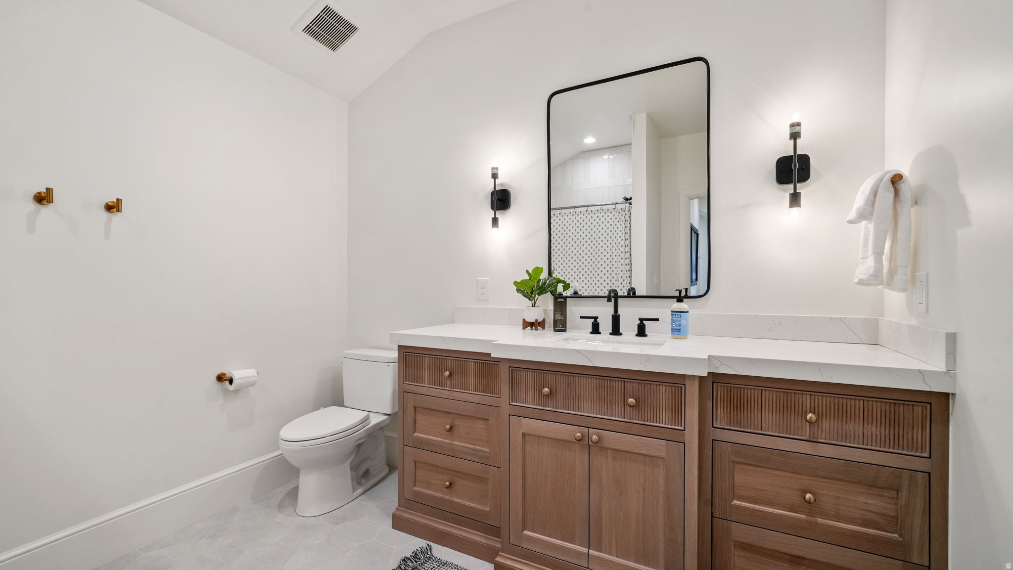 HIGH VALLEY ESTATES - Residential
