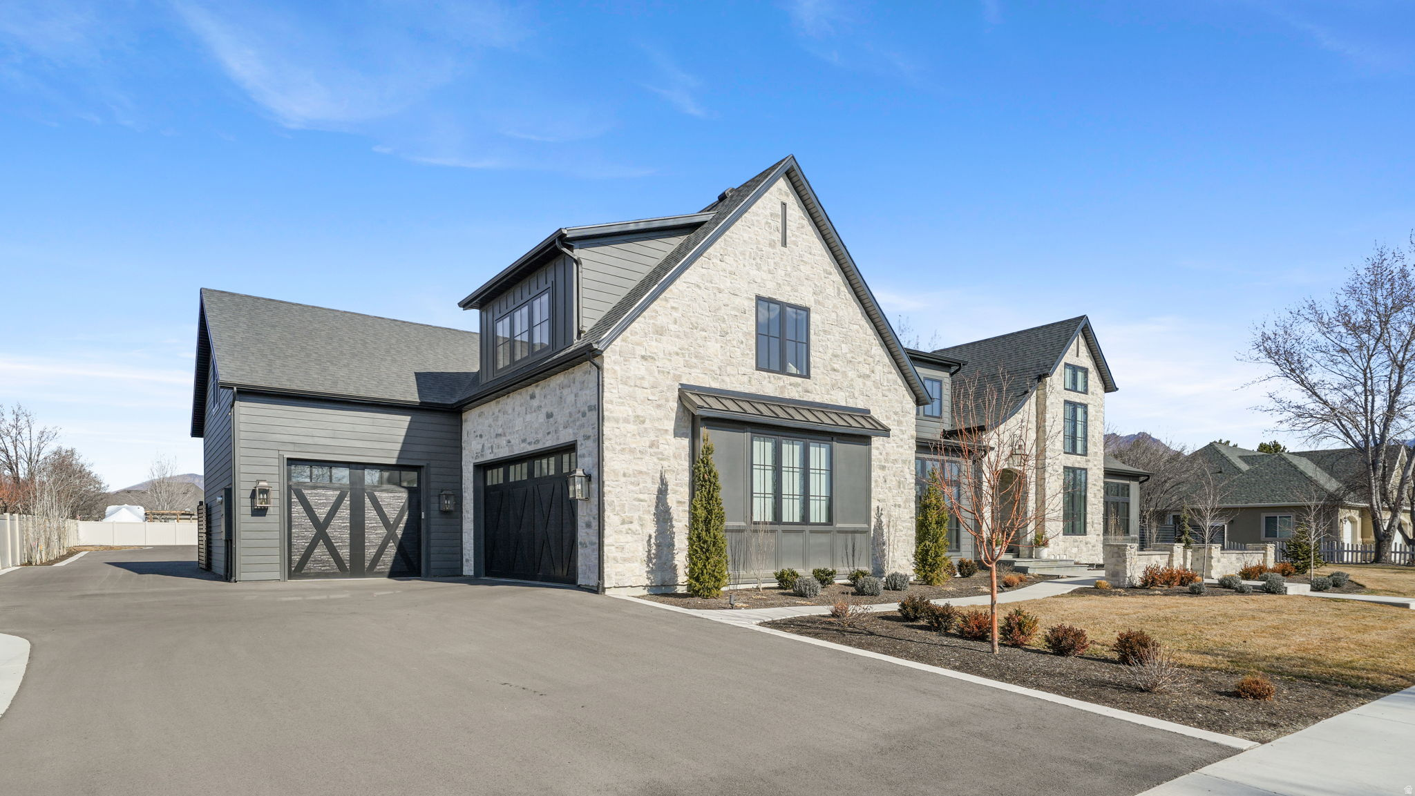 HIGH VALLEY ESTATES - Residential