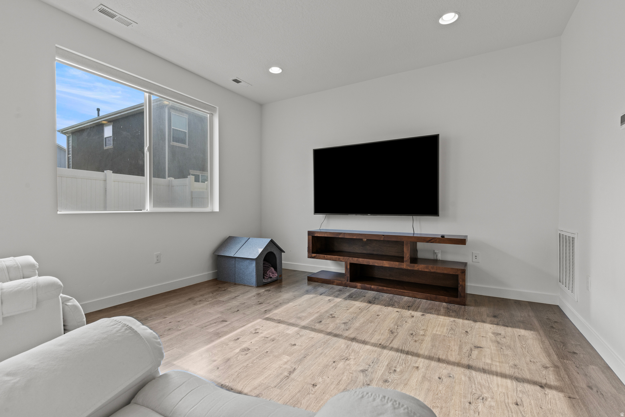 SALT POINT VISTA - Residential