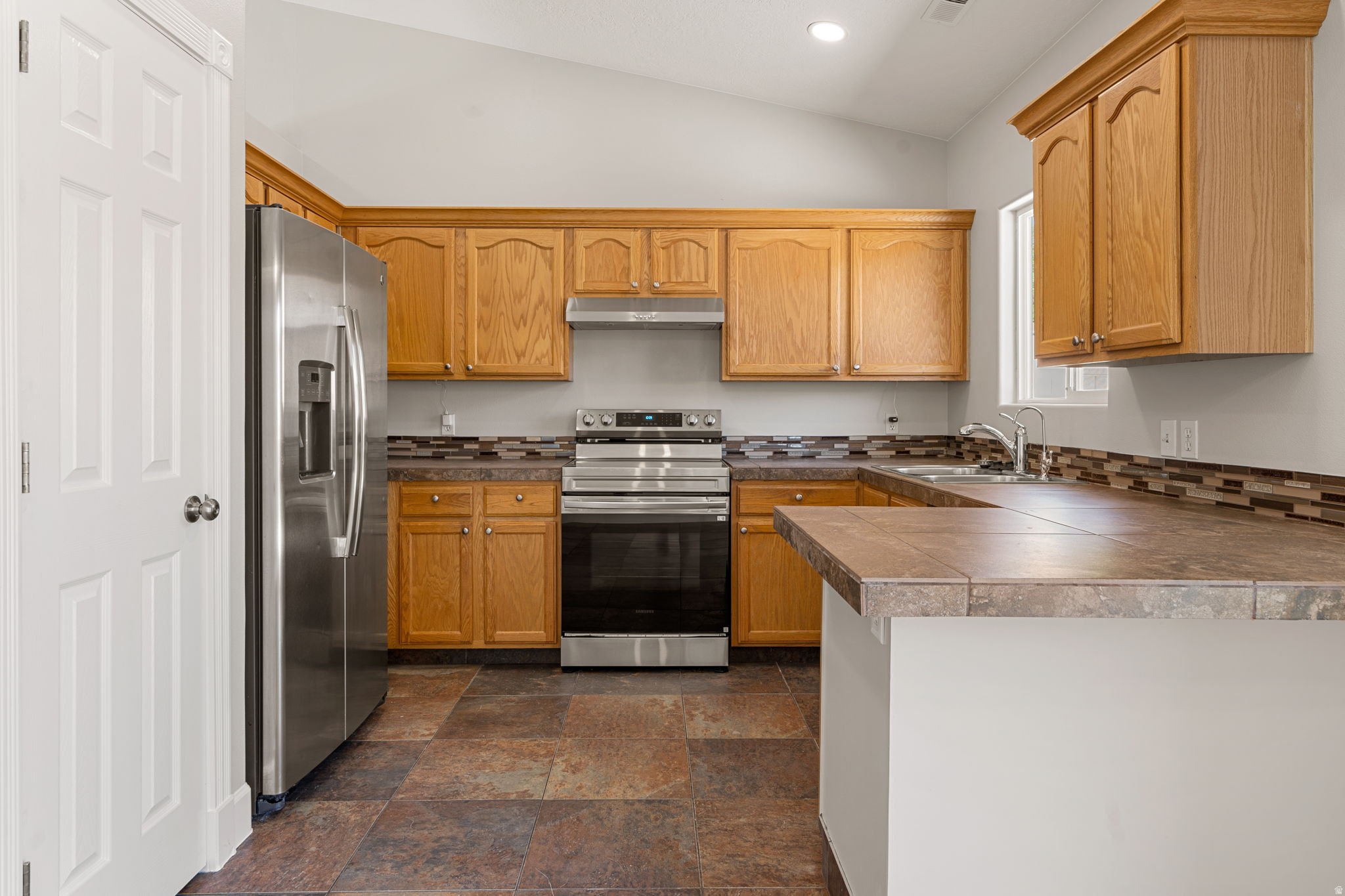 RED ROCK CANYON 1 - Residential