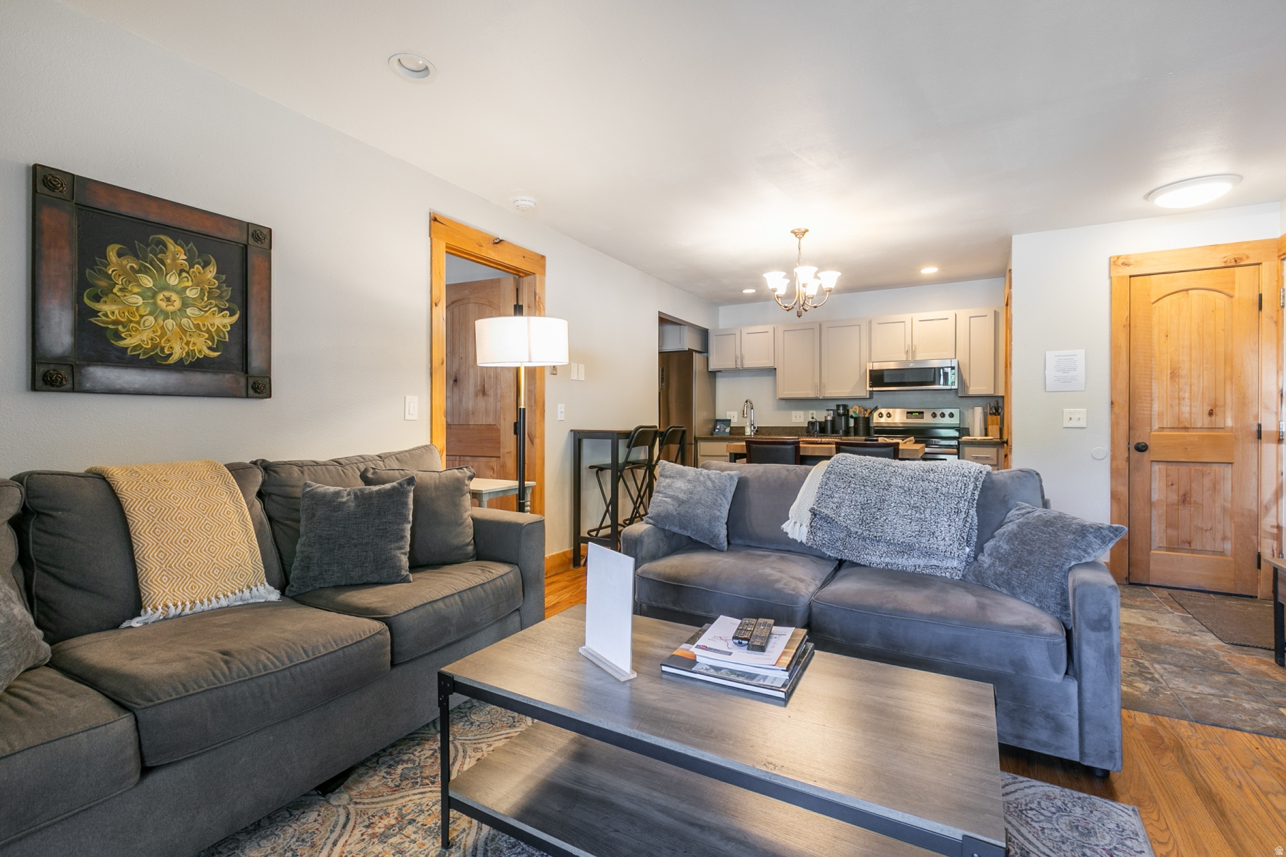 RED PINE CHALETS CON - Residential
