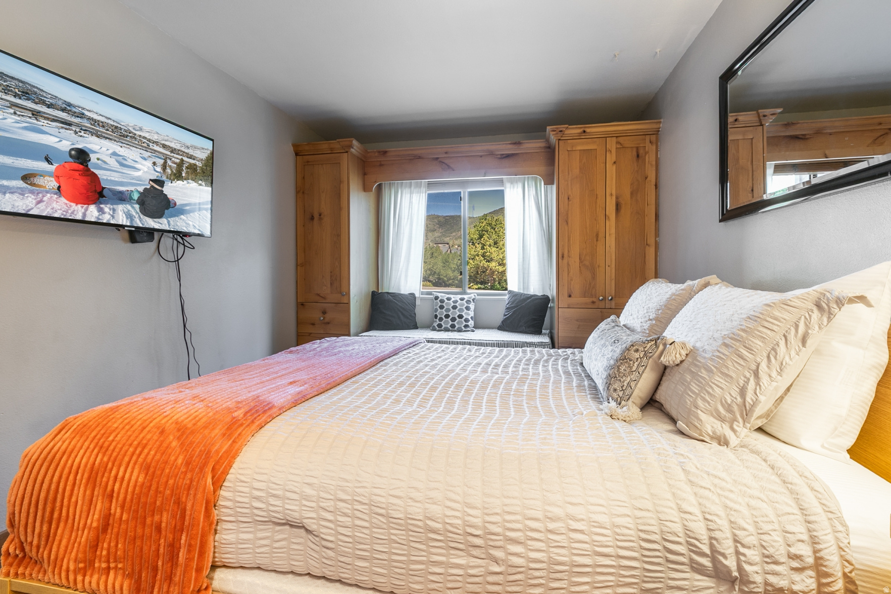 RED PINE CHALETS CON - Residential