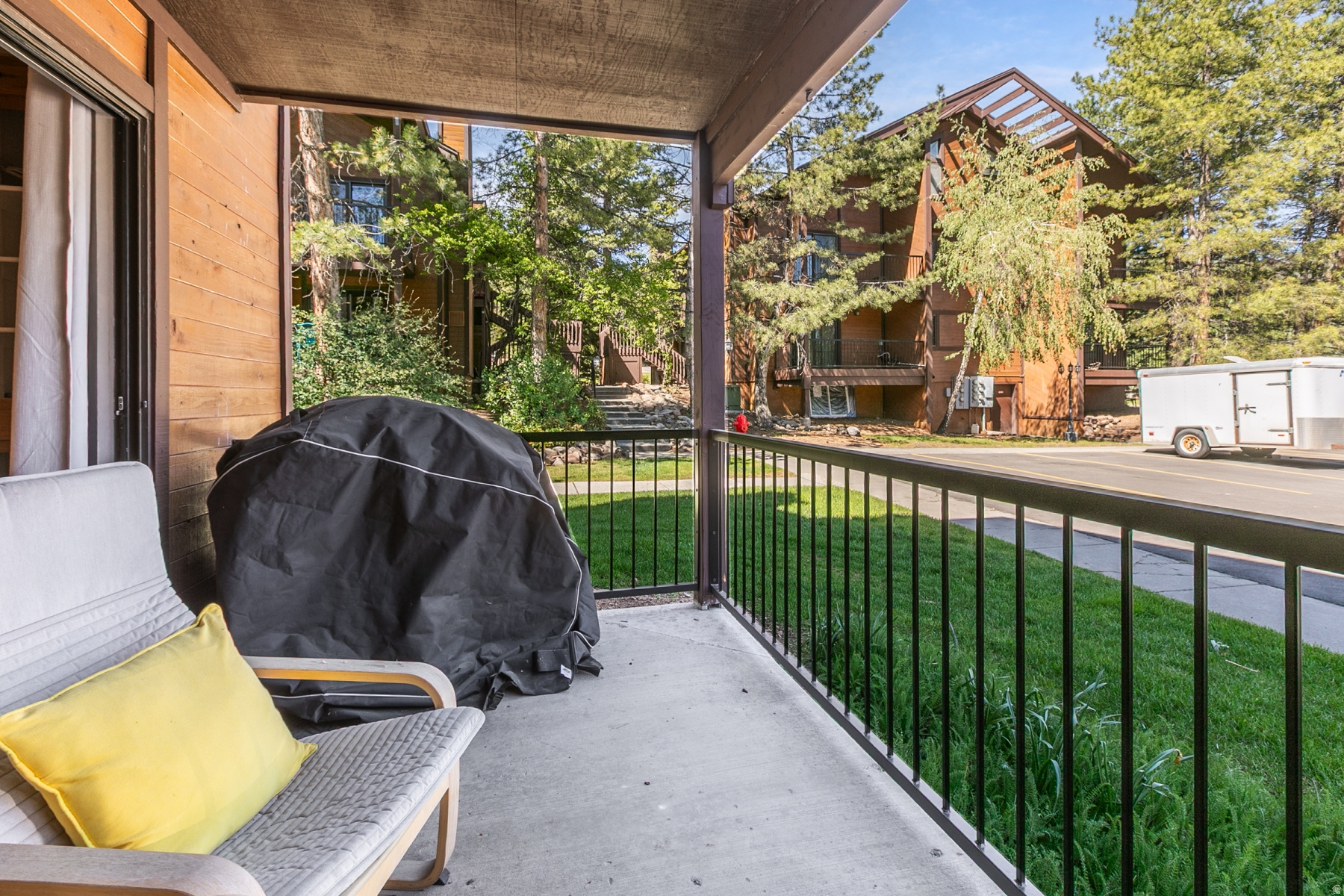 RED PINE CHALETS CON - Residential