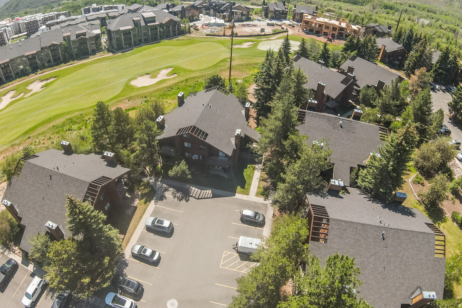 RED PINE CHALETS CON - Residential