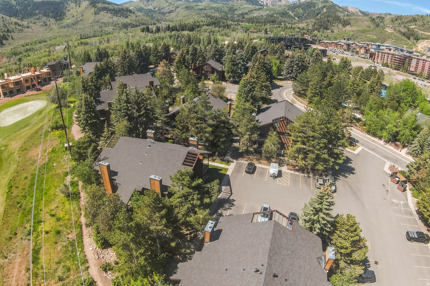RED PINE CHALETS CON - Residential