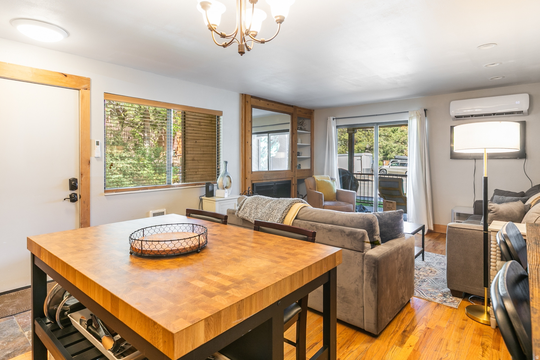 RED PINE CHALETS CON - Residential