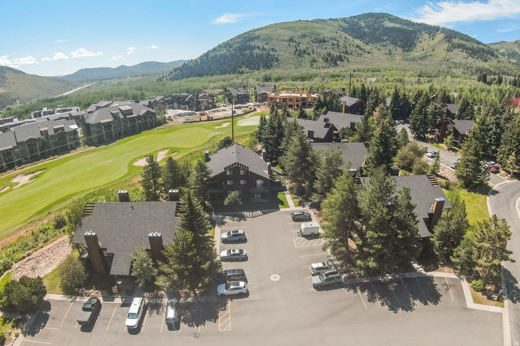 RED PINE CHALETS CON - Residential