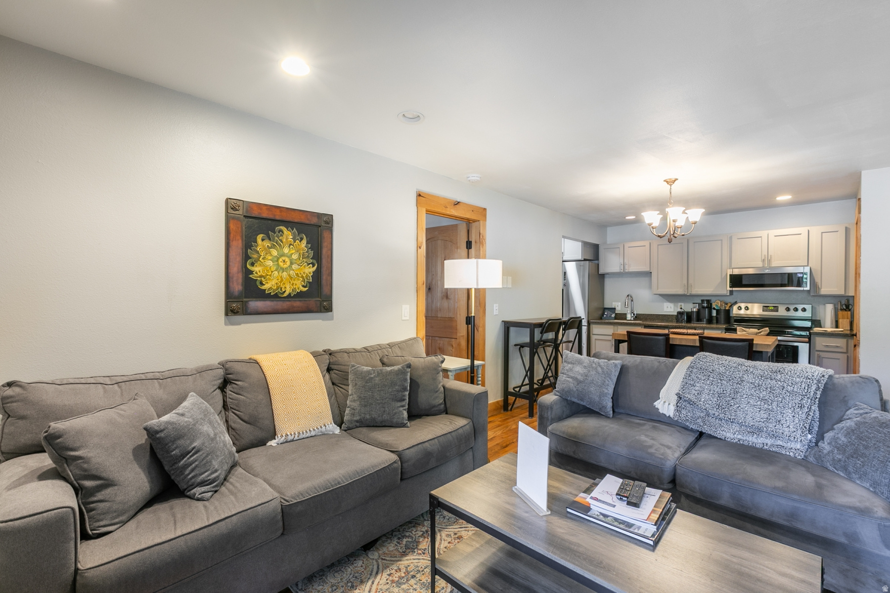 RED PINE CHALETS CON - Residential