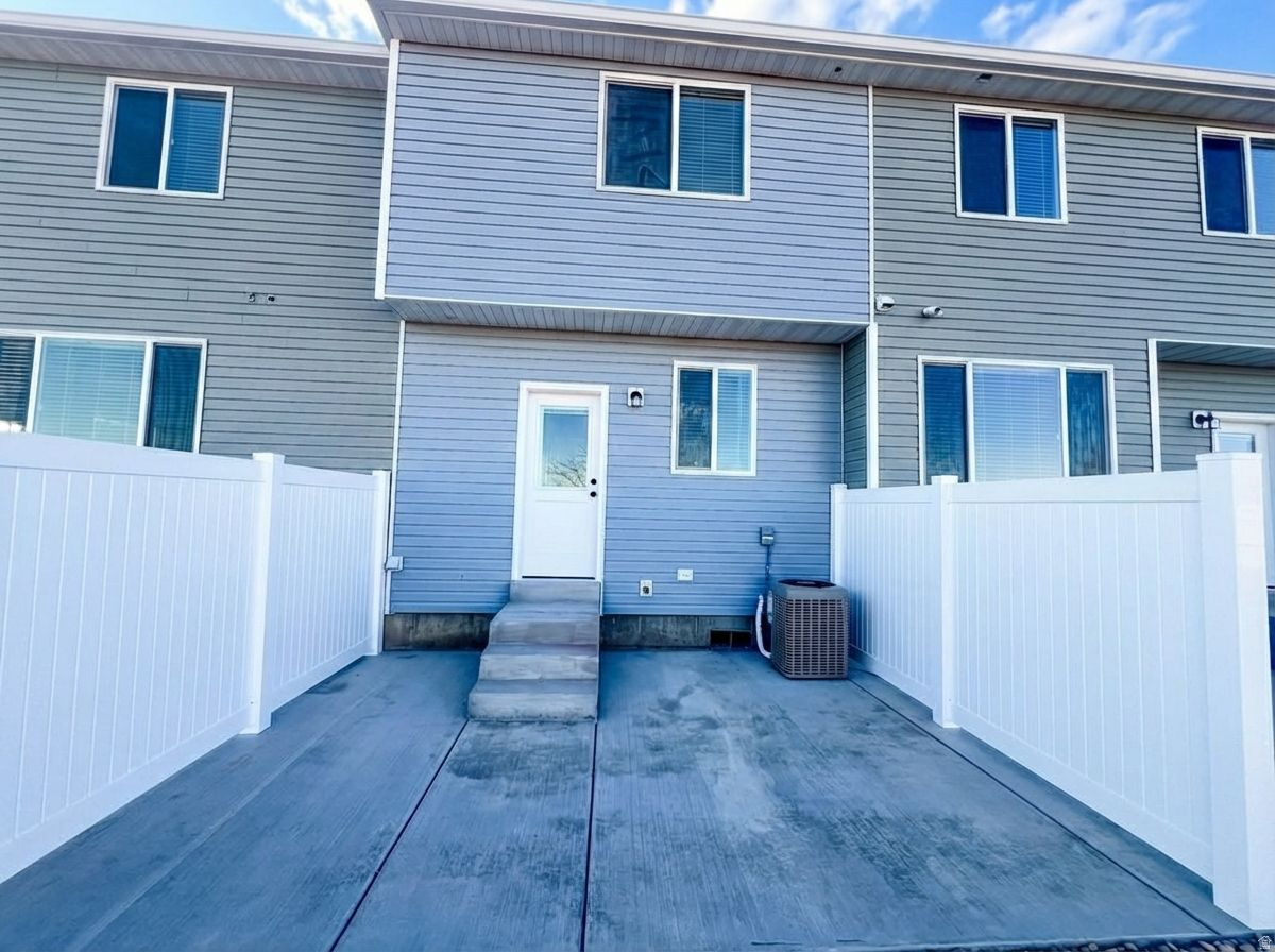 MEADOW'S EDGE - Residential