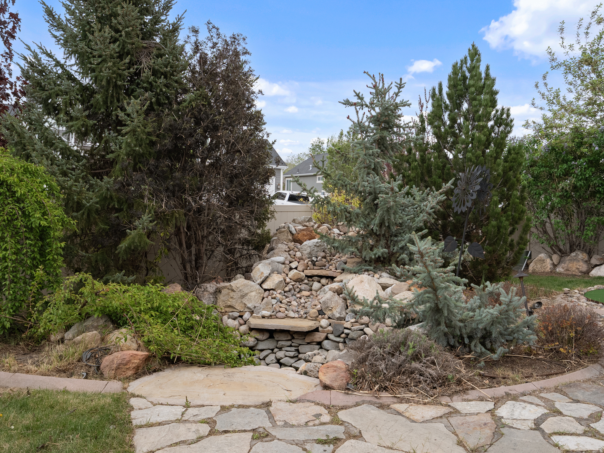 ASPEN CREST - Residential