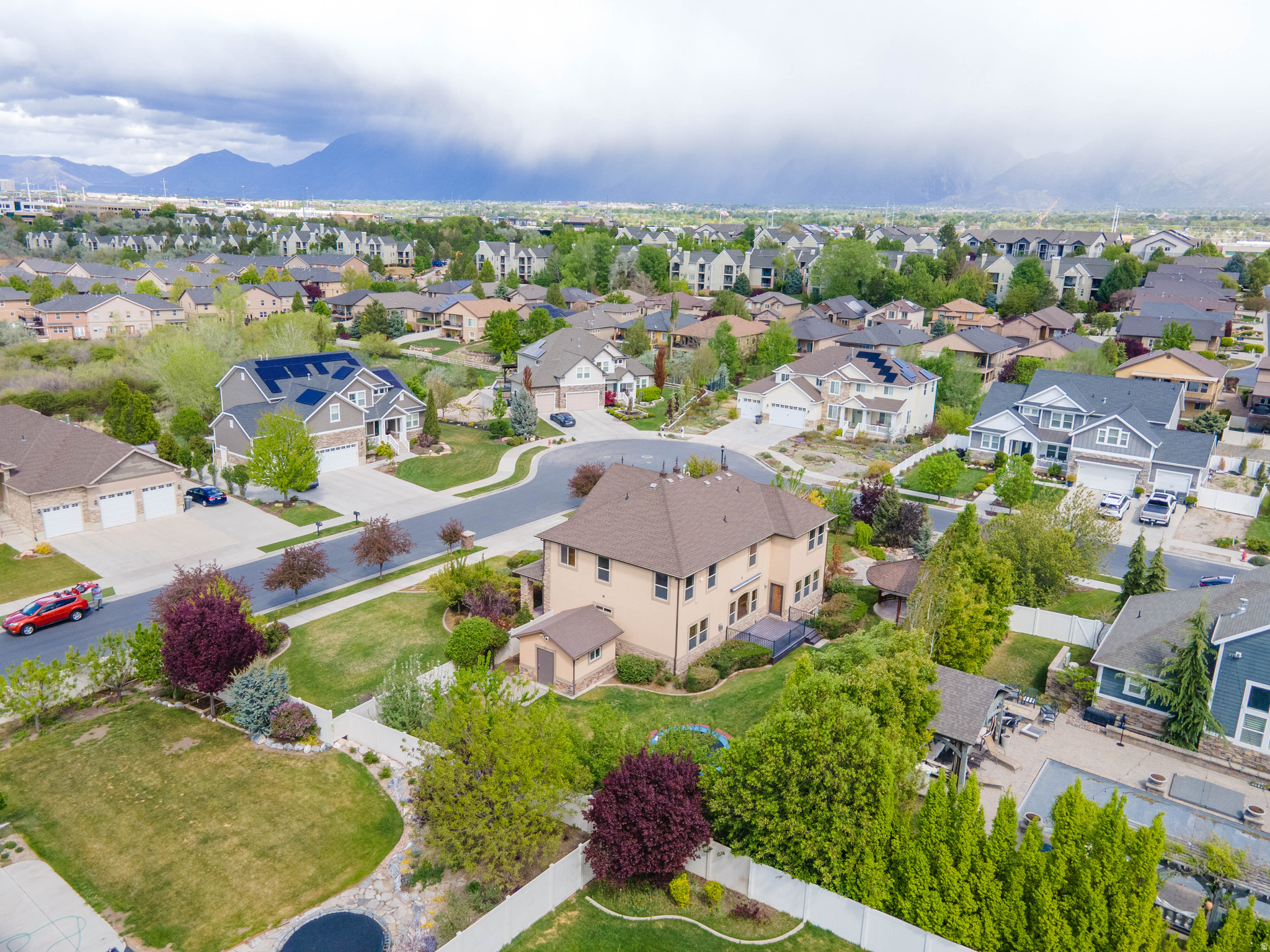 ASPEN CREST - Residential