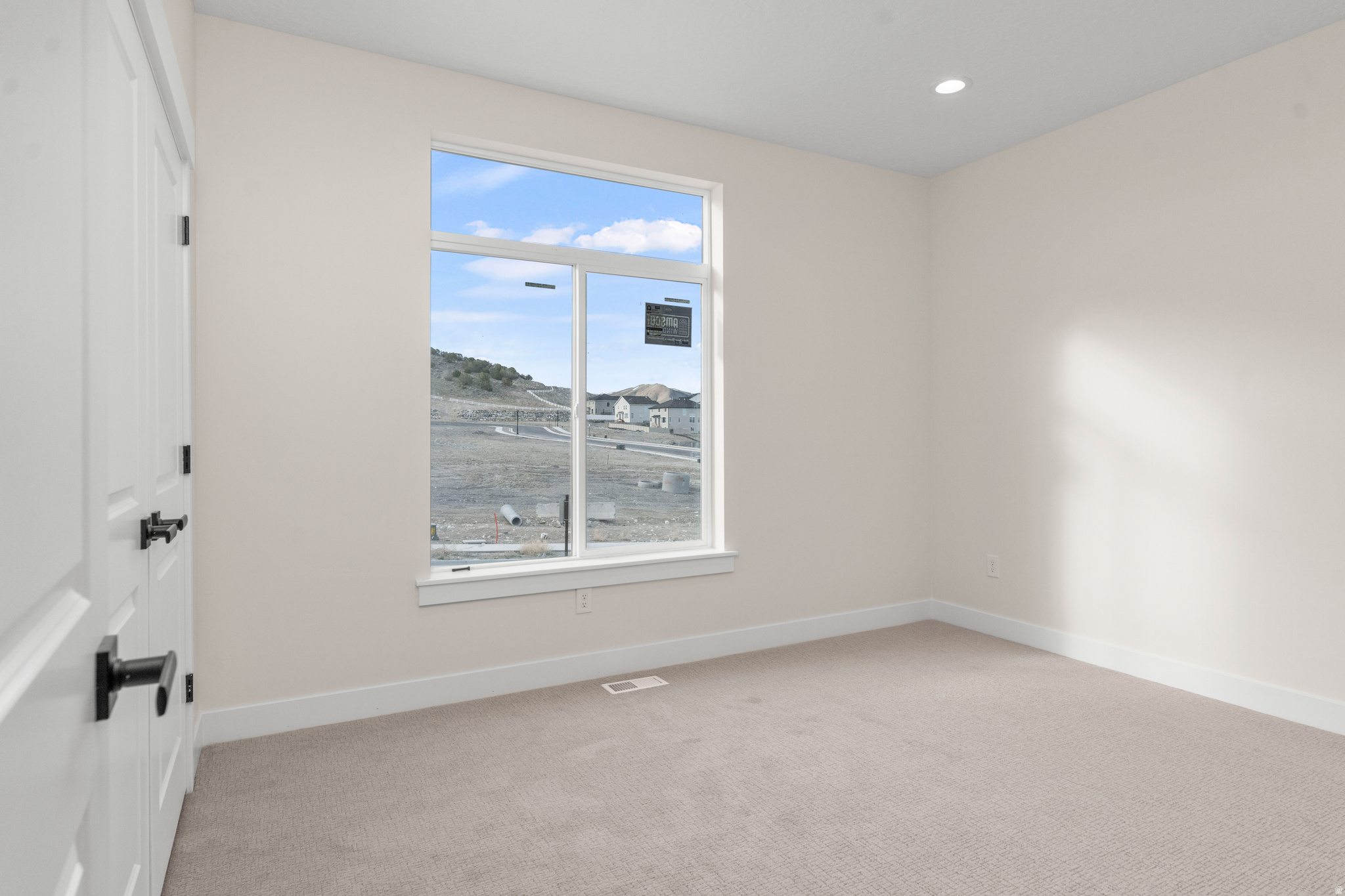 SKYLINE RIDGE - Residential