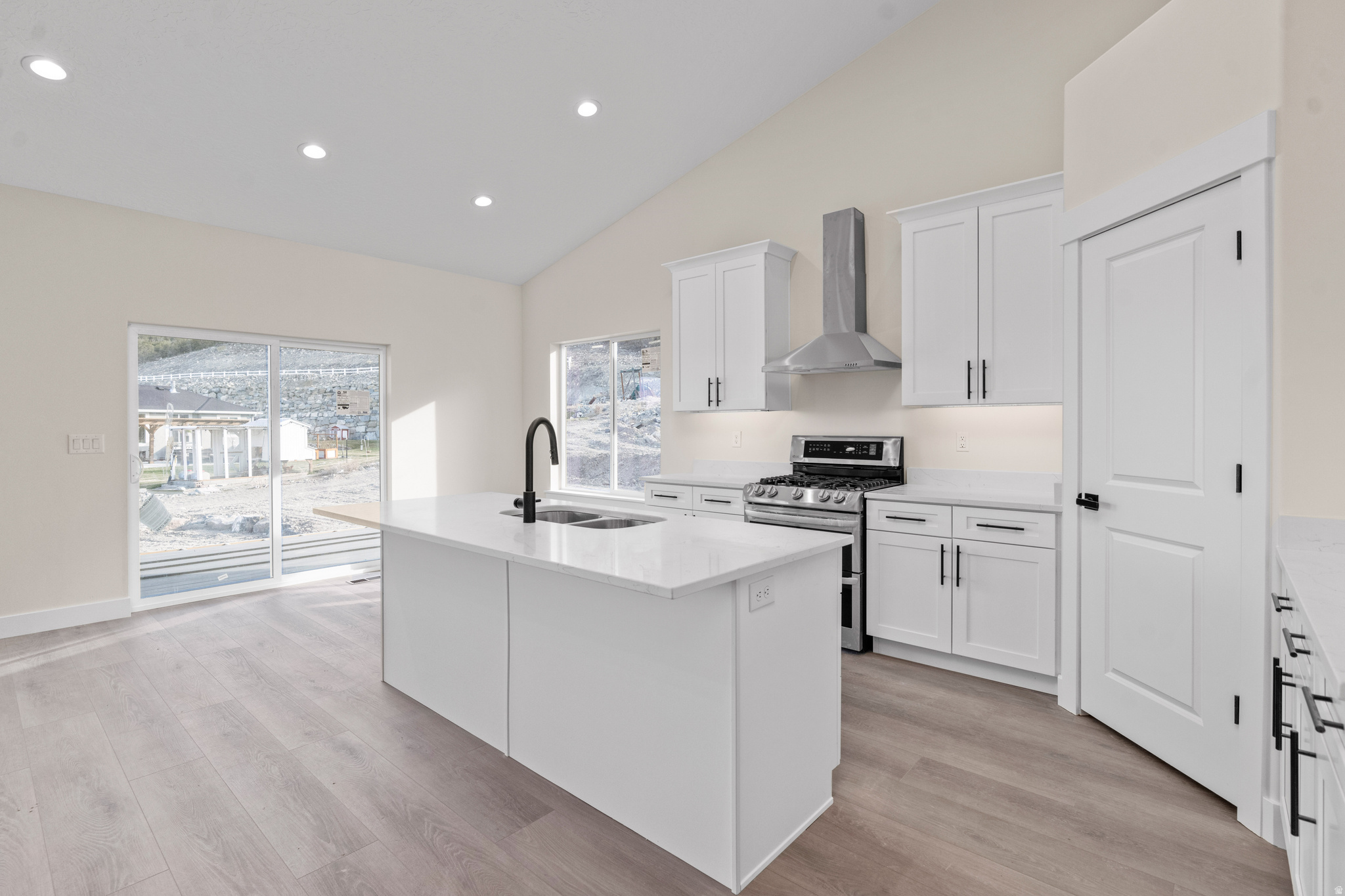 SKYLINE RIDGE - Residential