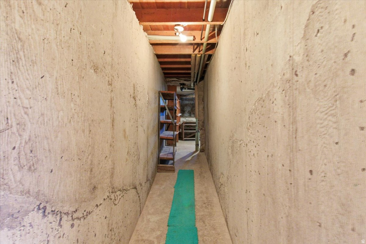 YOUNG PROPERTY - Residential