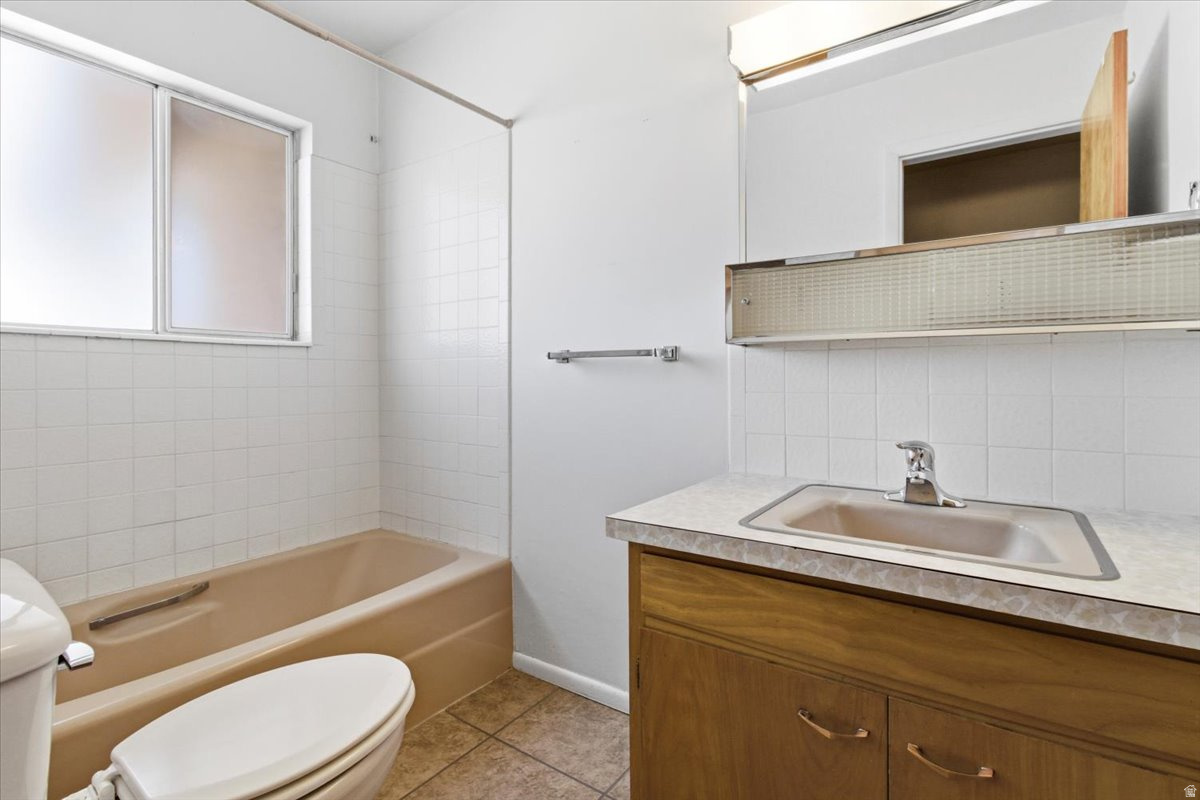 YOUNG PROPERTY - Residential