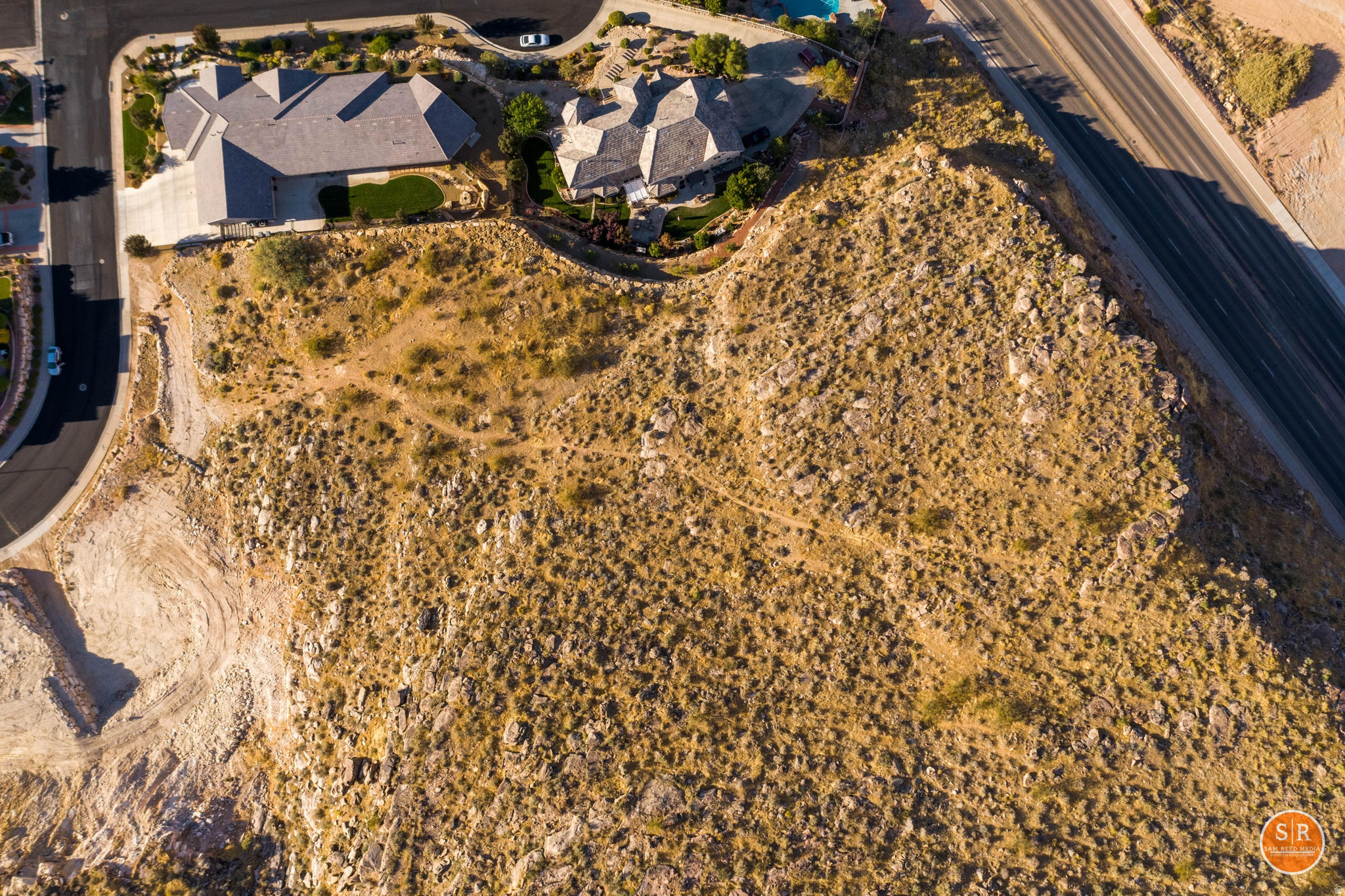 BOULDERS 4 AMD & EXT - Residential