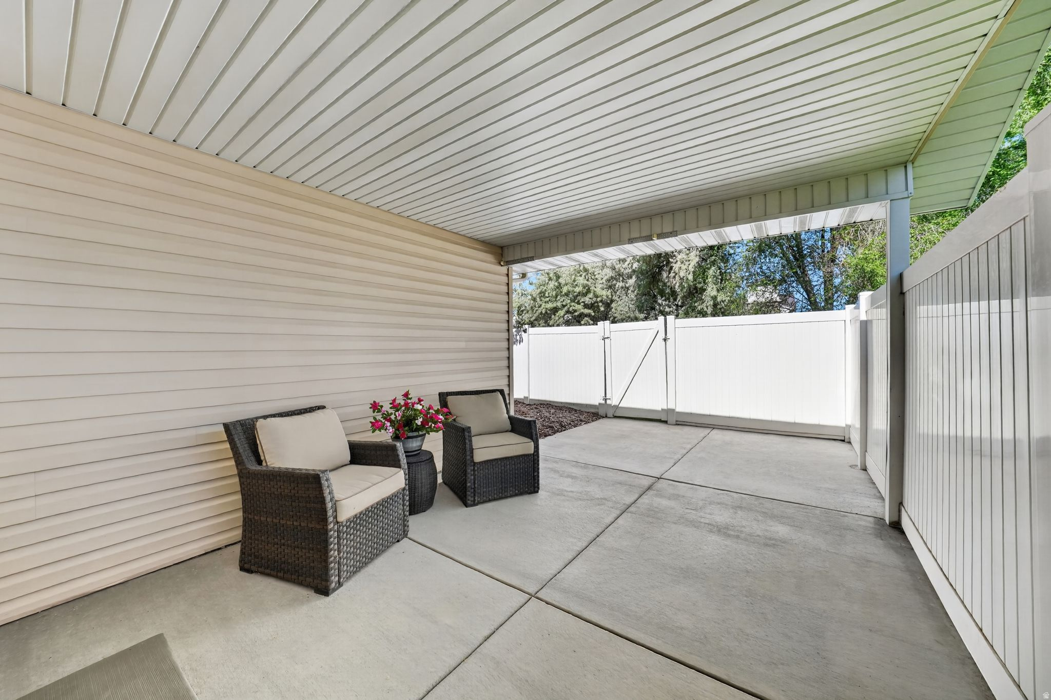 MIRA VISTA/MT. TIMPA - Residential