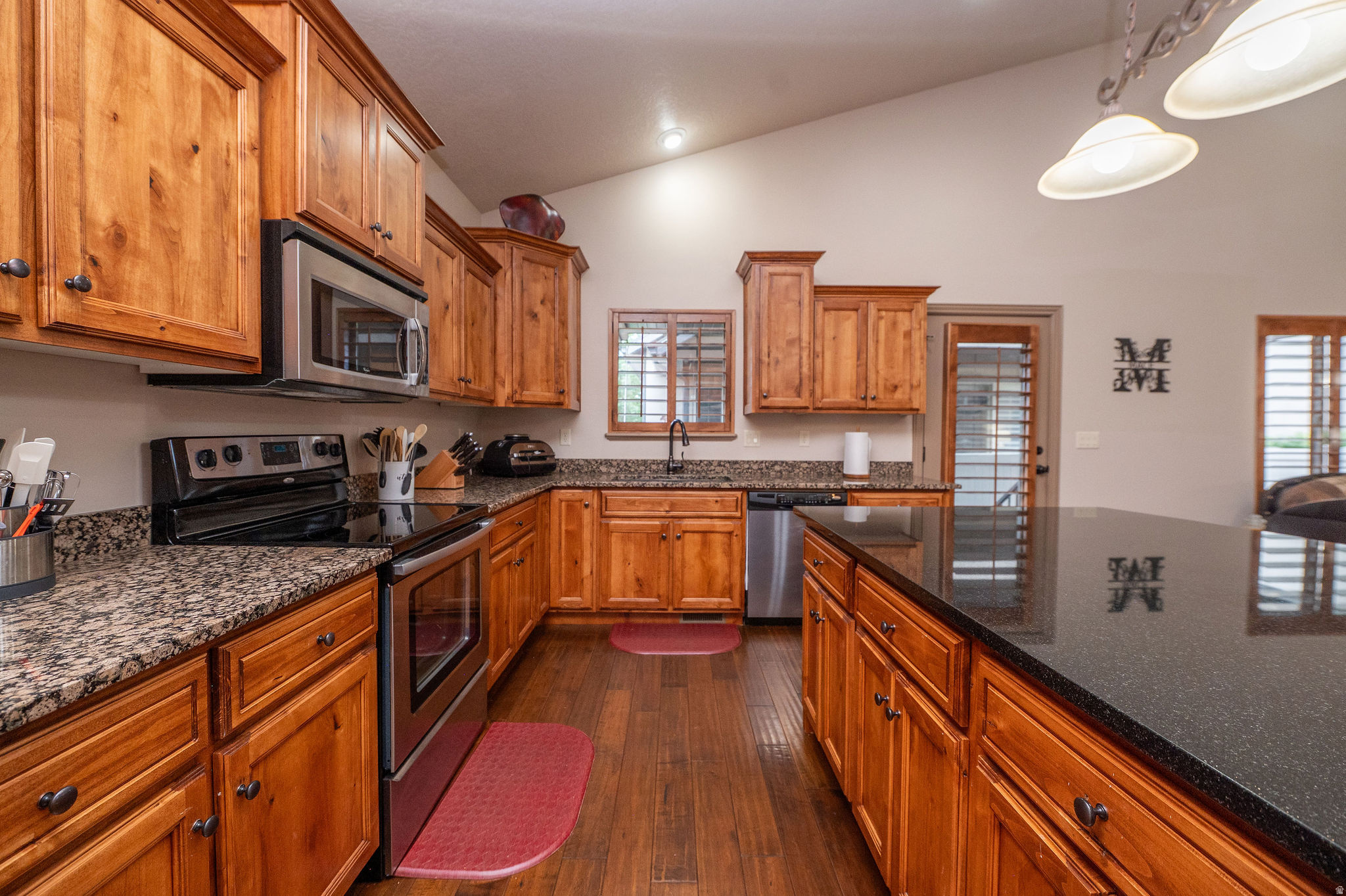 STONE CREEK CANYON - Residential