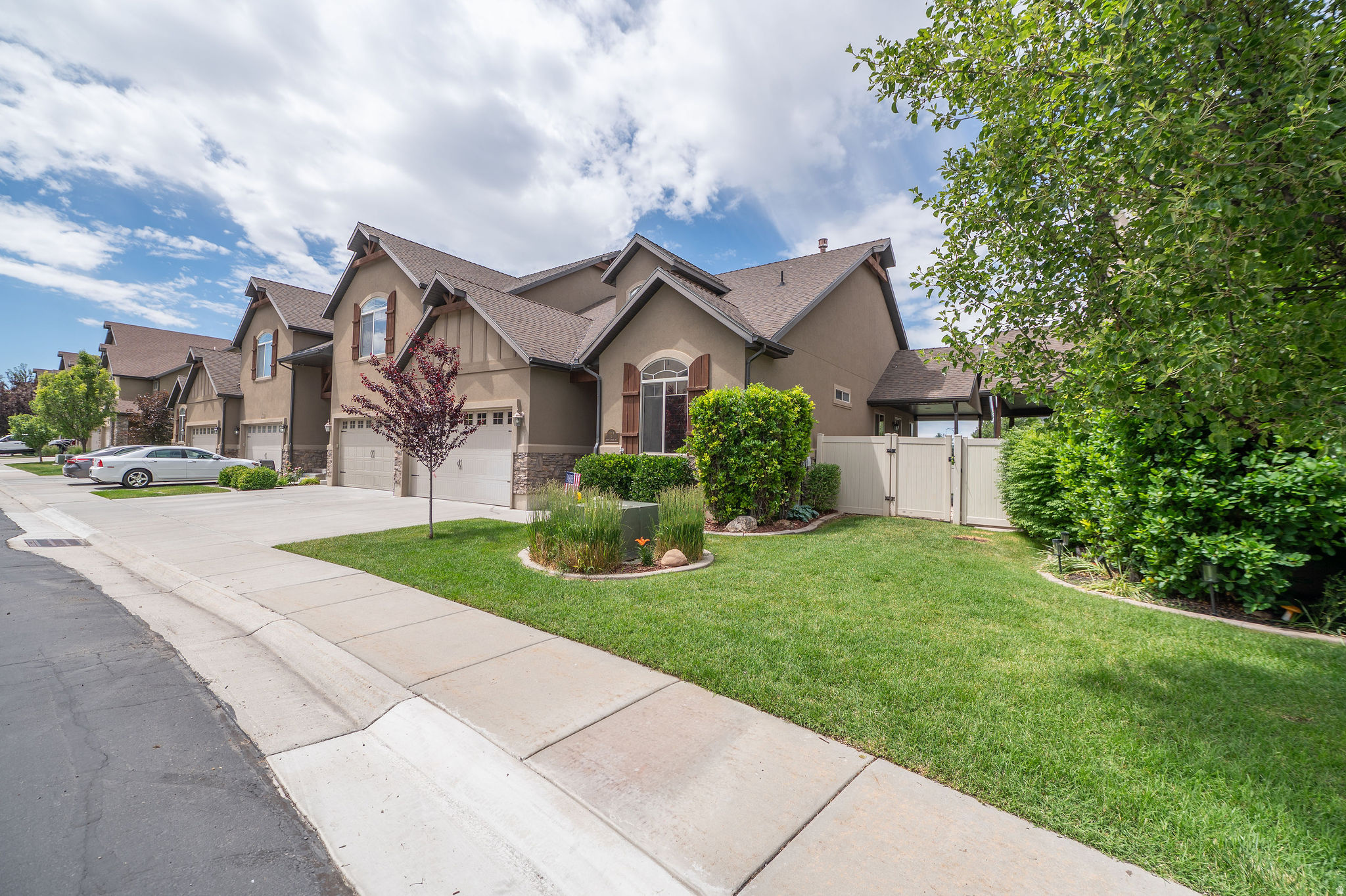 STONE CREEK CANYON - Residential