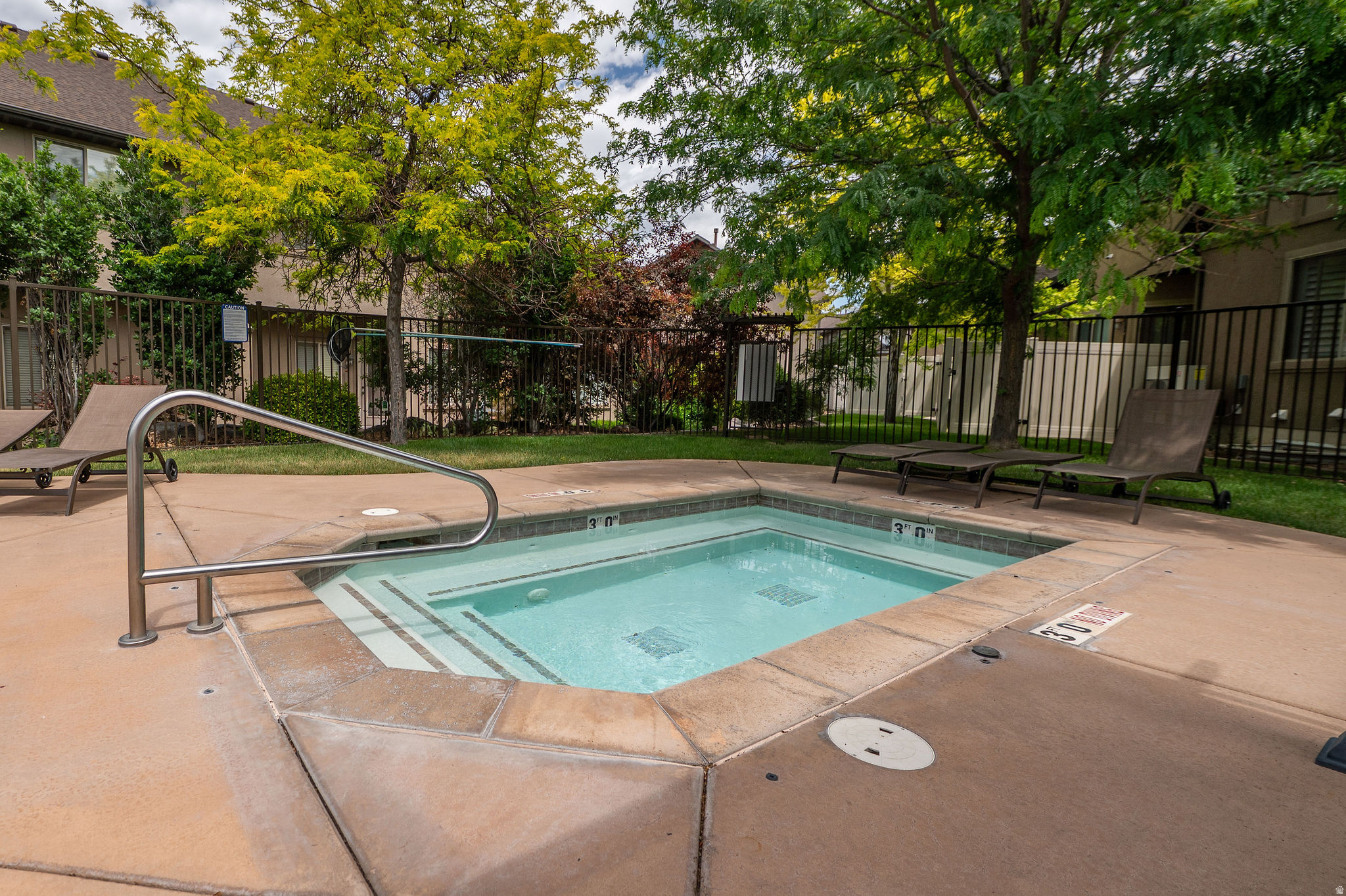 STONE CREEK CANYON - Residential