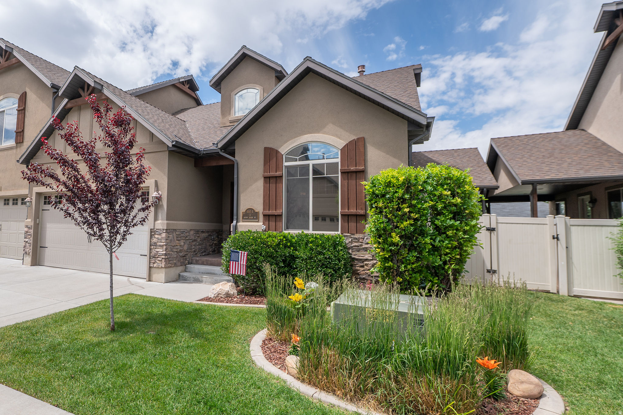 STONE CREEK CANYON - Residential