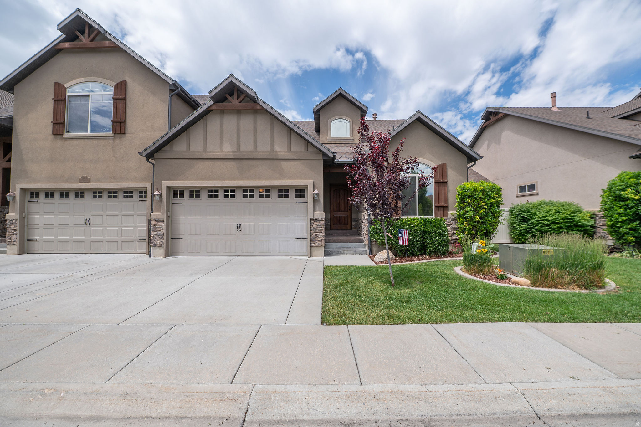STONE CREEK CANYON - Residential