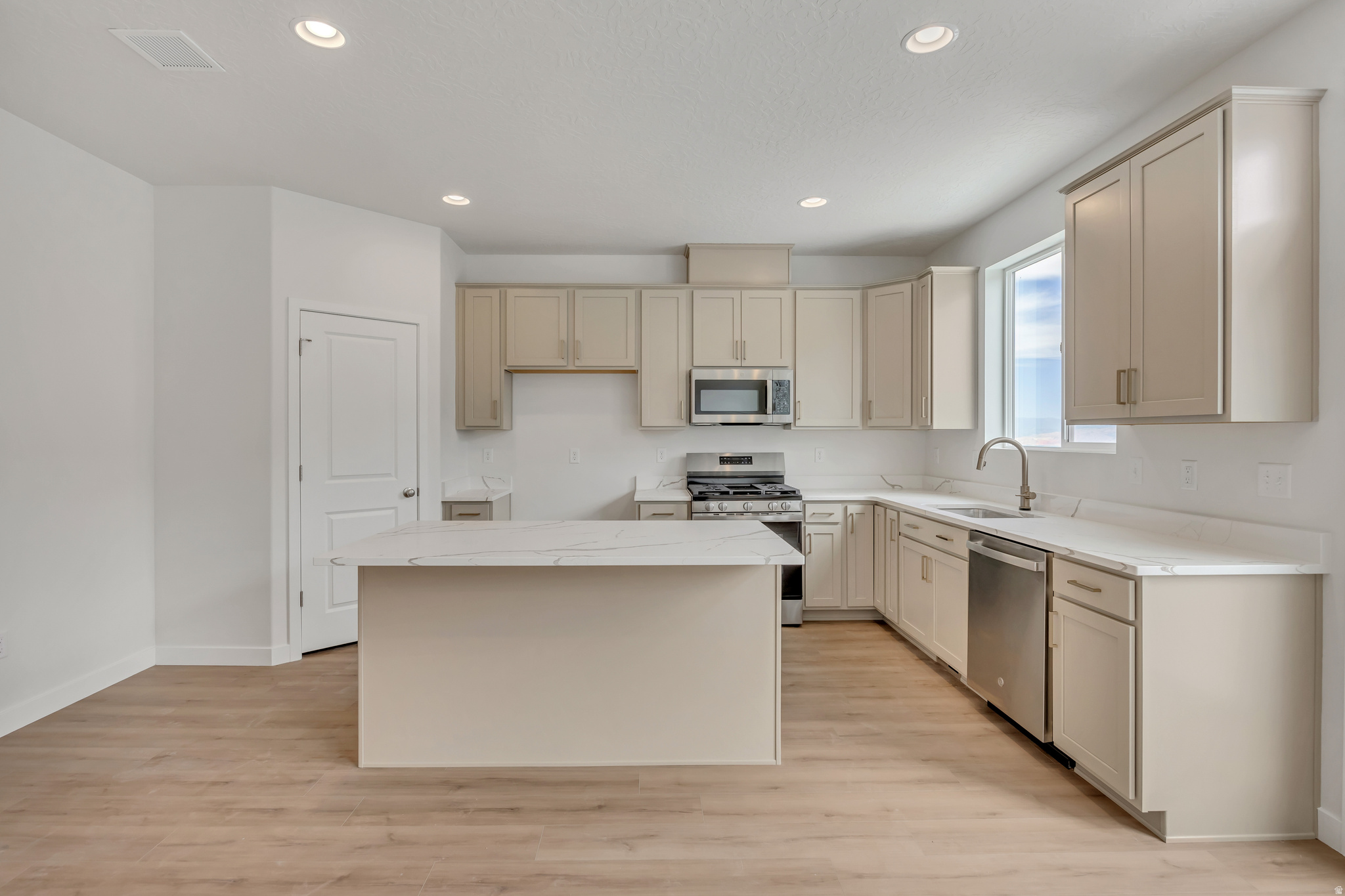 SKY RANCH ENCLAVE - Residential