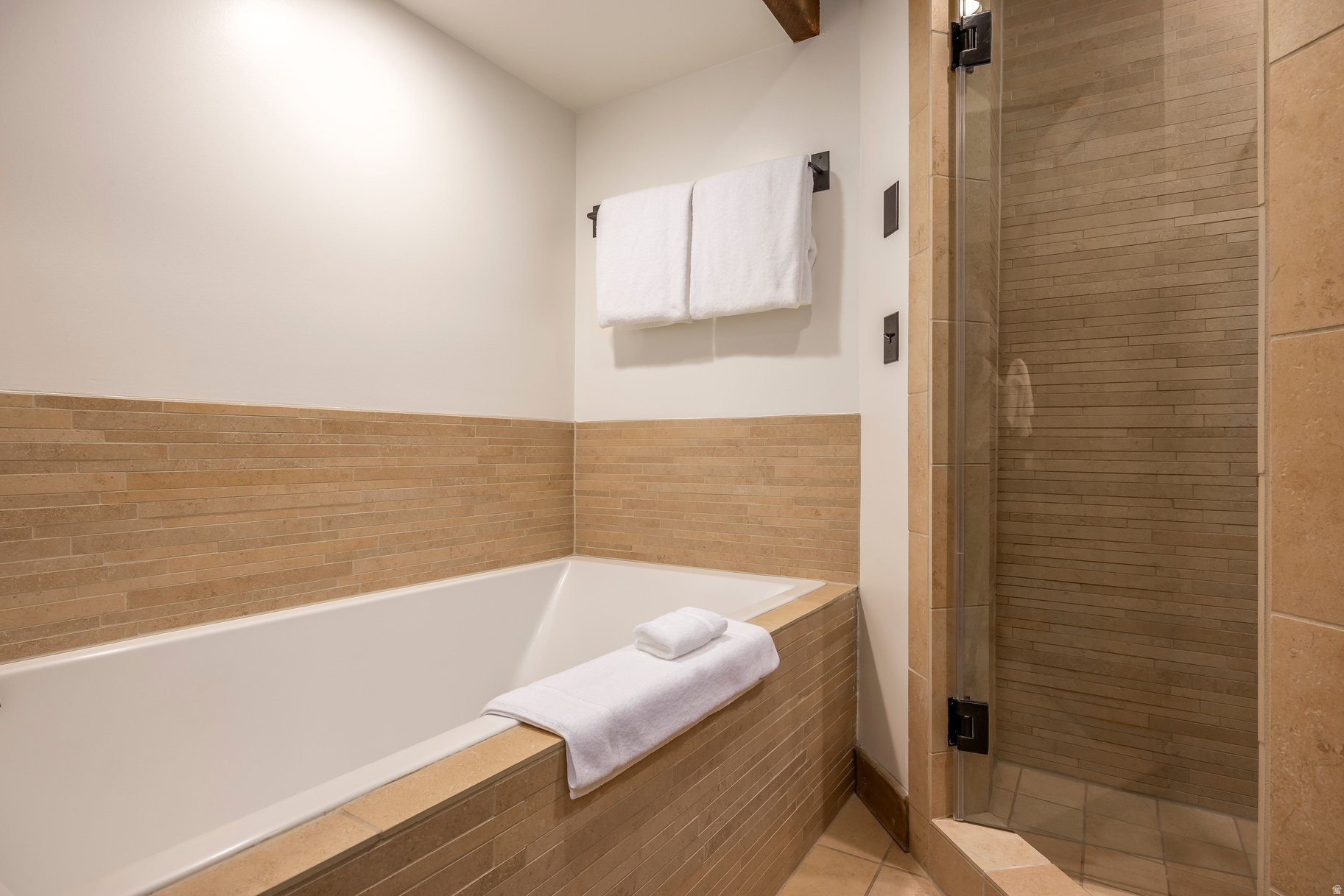 RIVER RUN COTTAGE - Residential