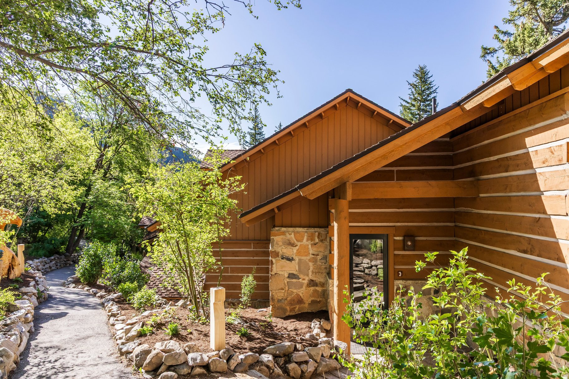 RIVER RUN COTTAGE - Residential