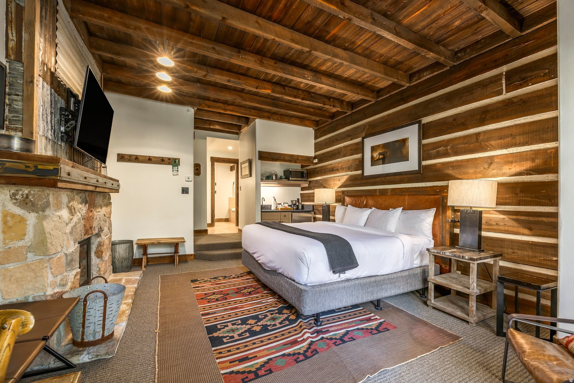 RIVER RUN COTTAGE - Residential