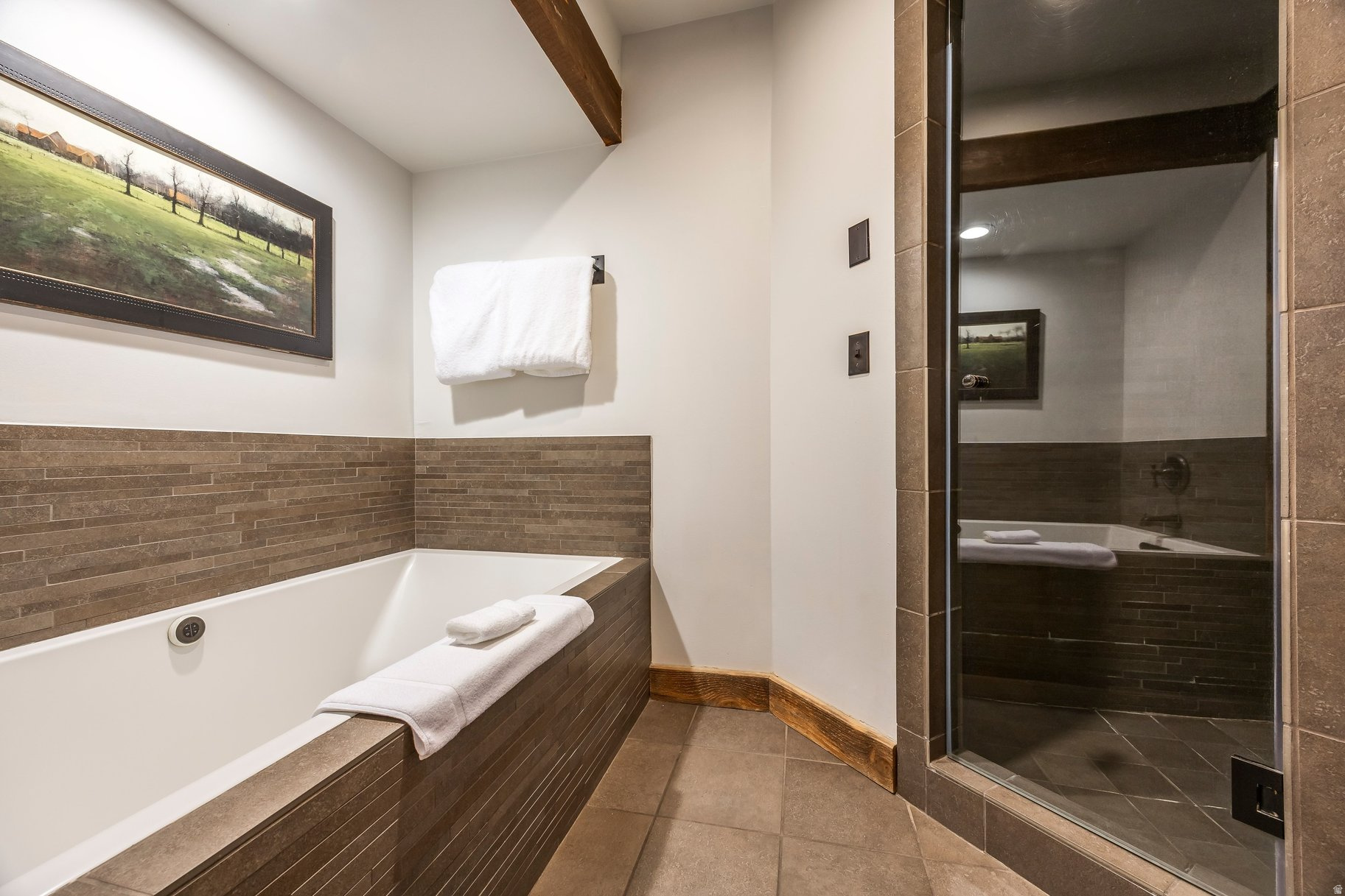 RIVER RUN COTTAGE - Residential