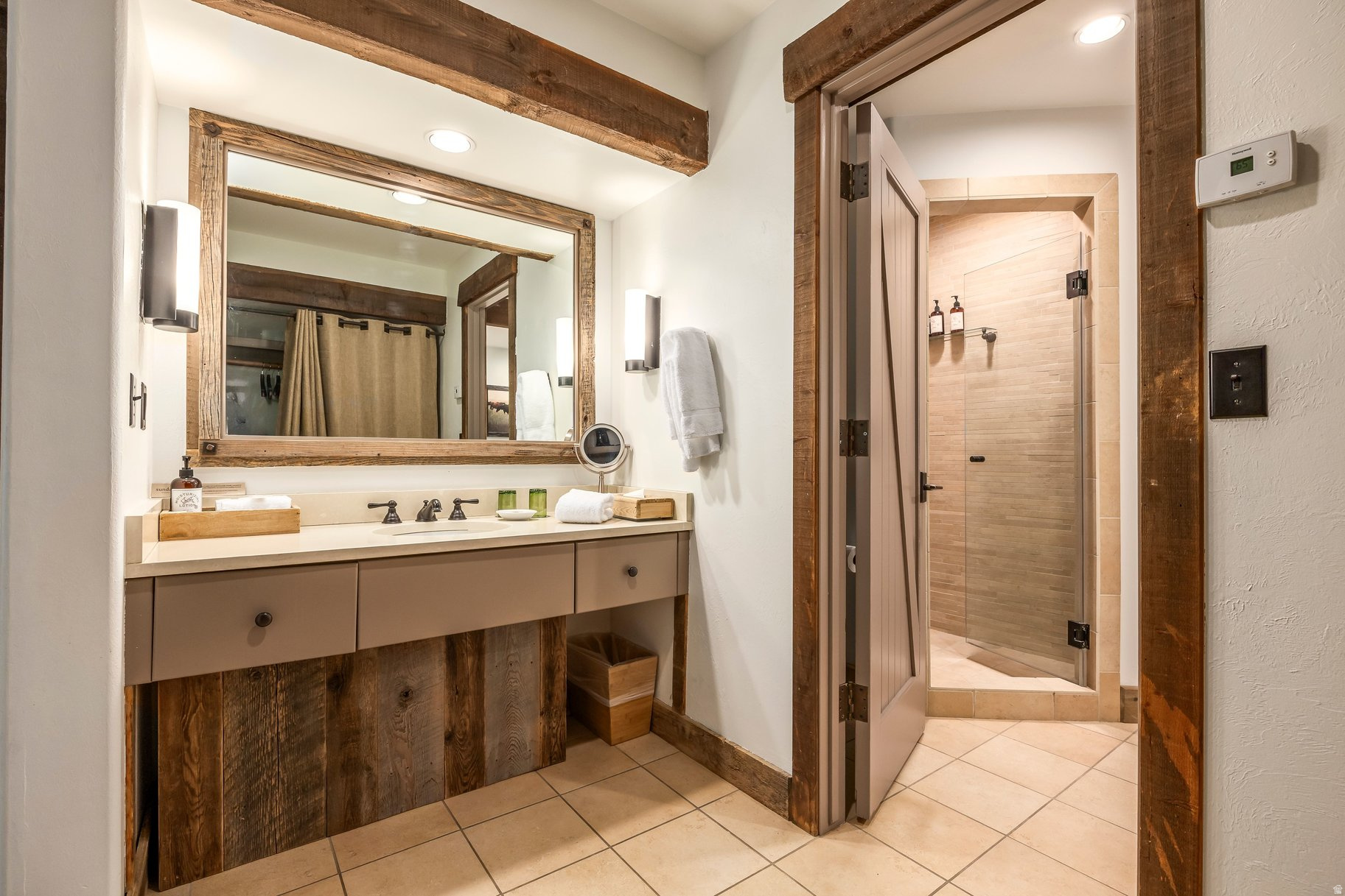RIVER RUN COTTAGE - Residential