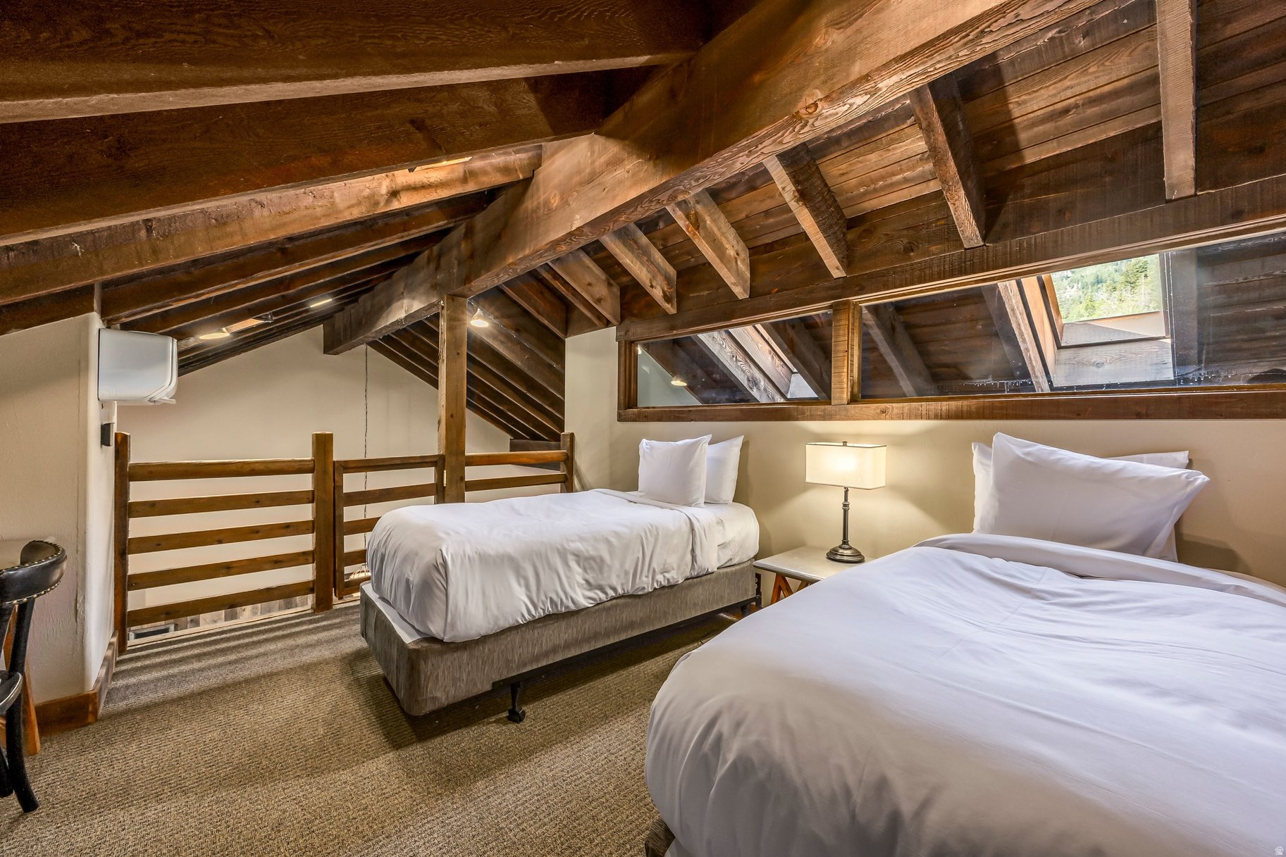 RIVER RUN COTTAGE - Residential