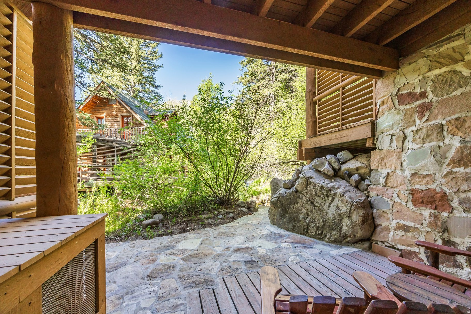 RIVER RUN COTTAGE - Residential