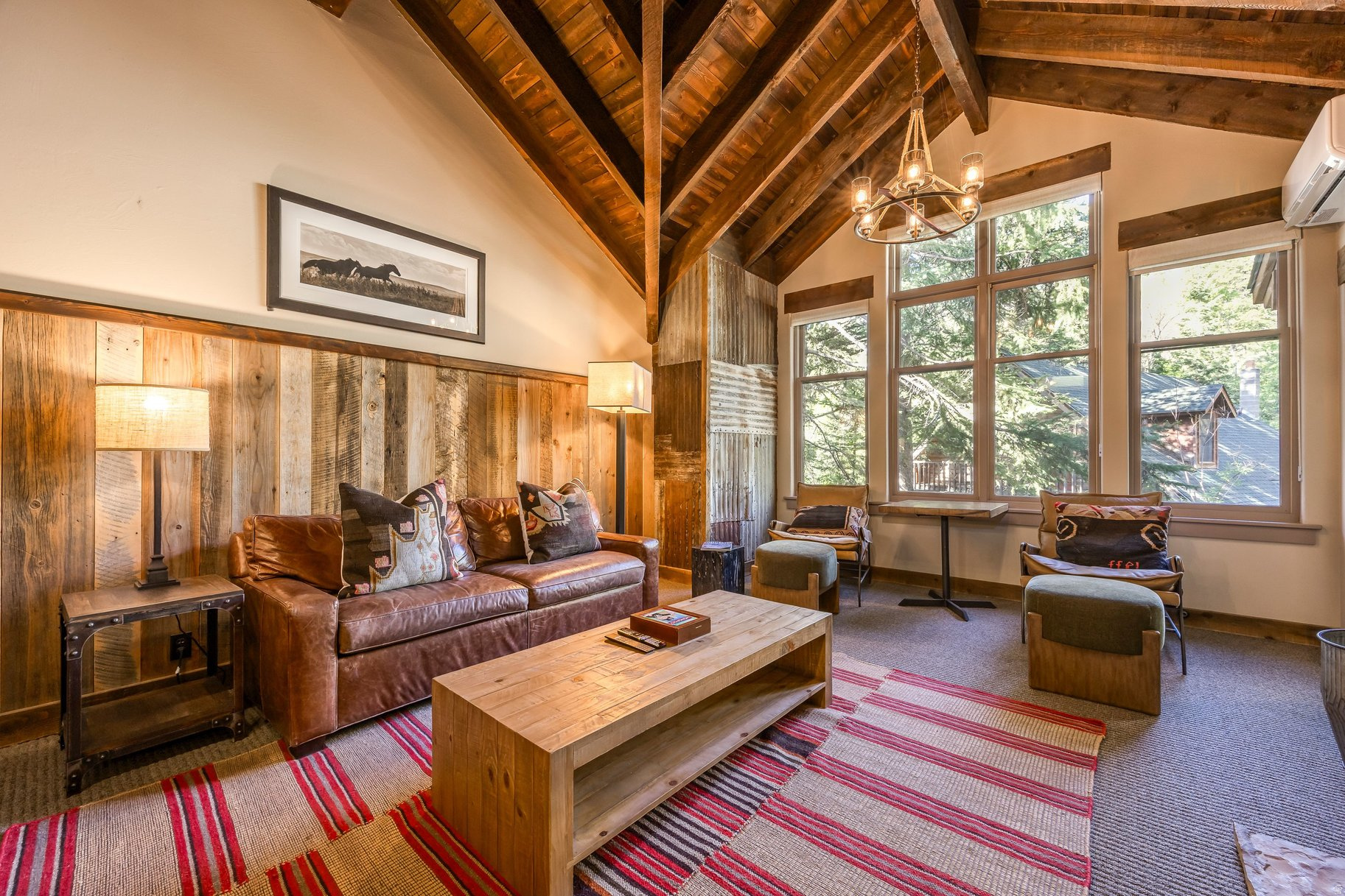 RIVER RUN COTTAGE - Residential