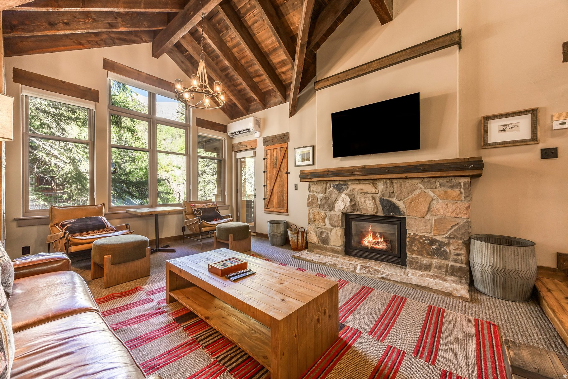 RIVER RUN COTTAGE - Residential