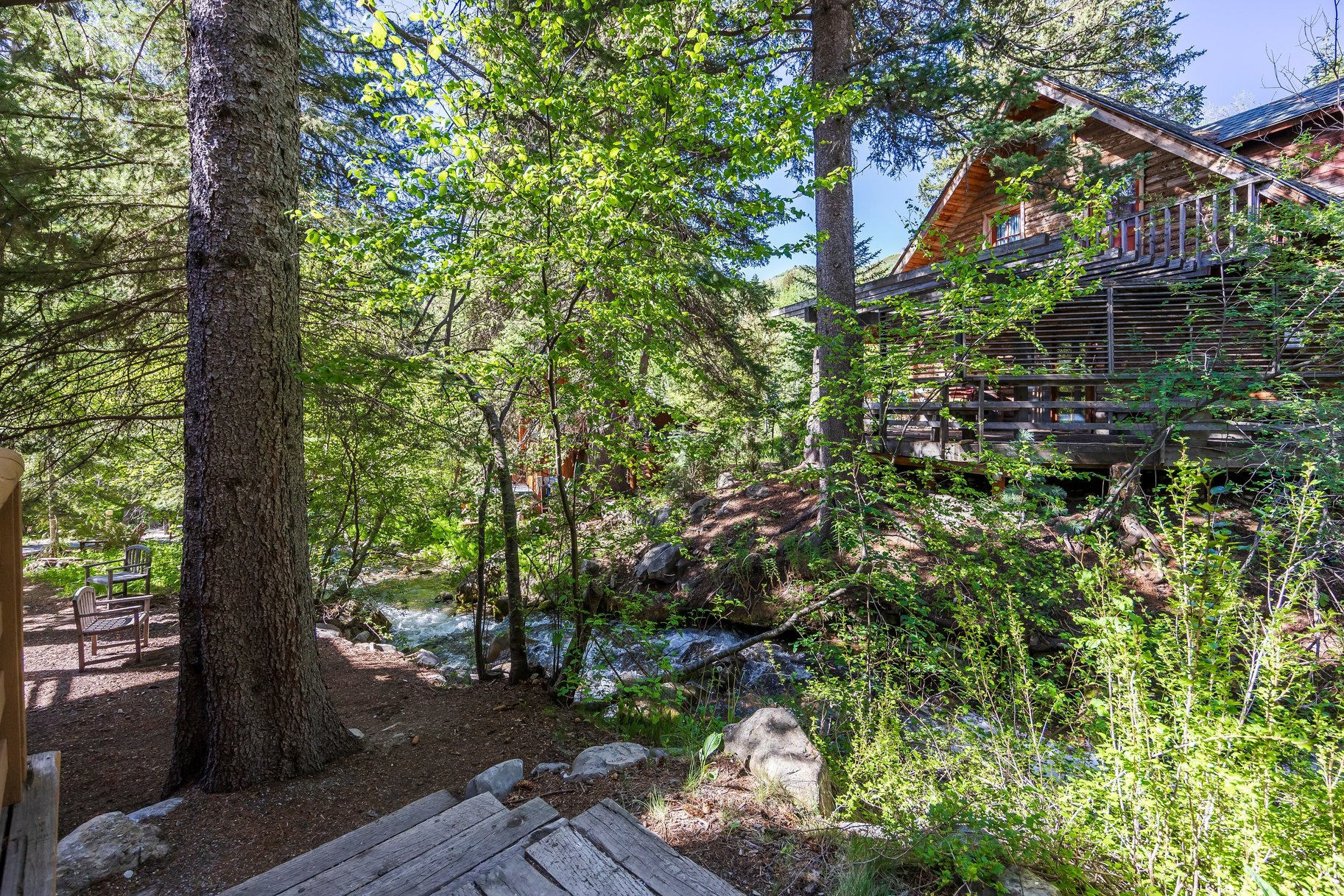 RIVER RUN COTTAGE - Residential
