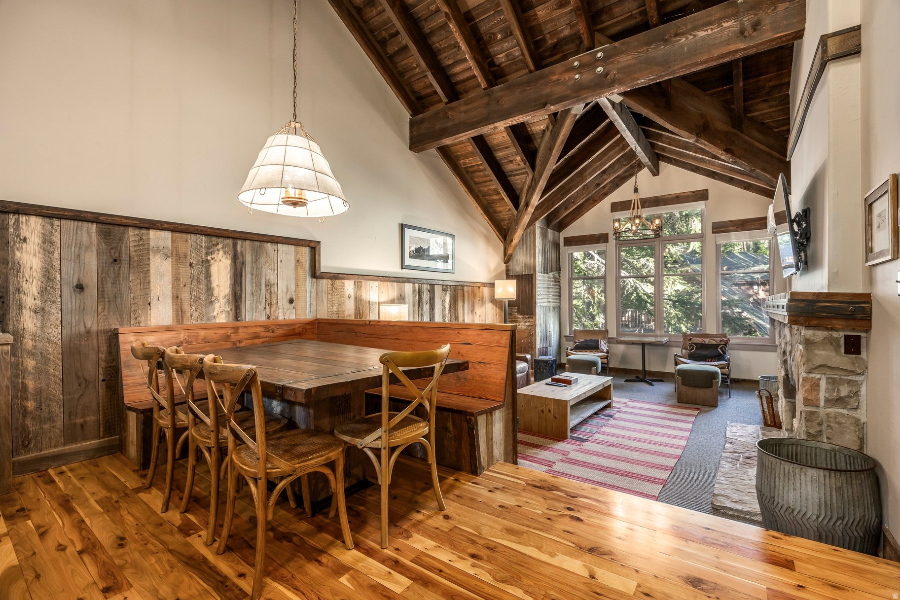 RIVER RUN COTTAGE - Residential