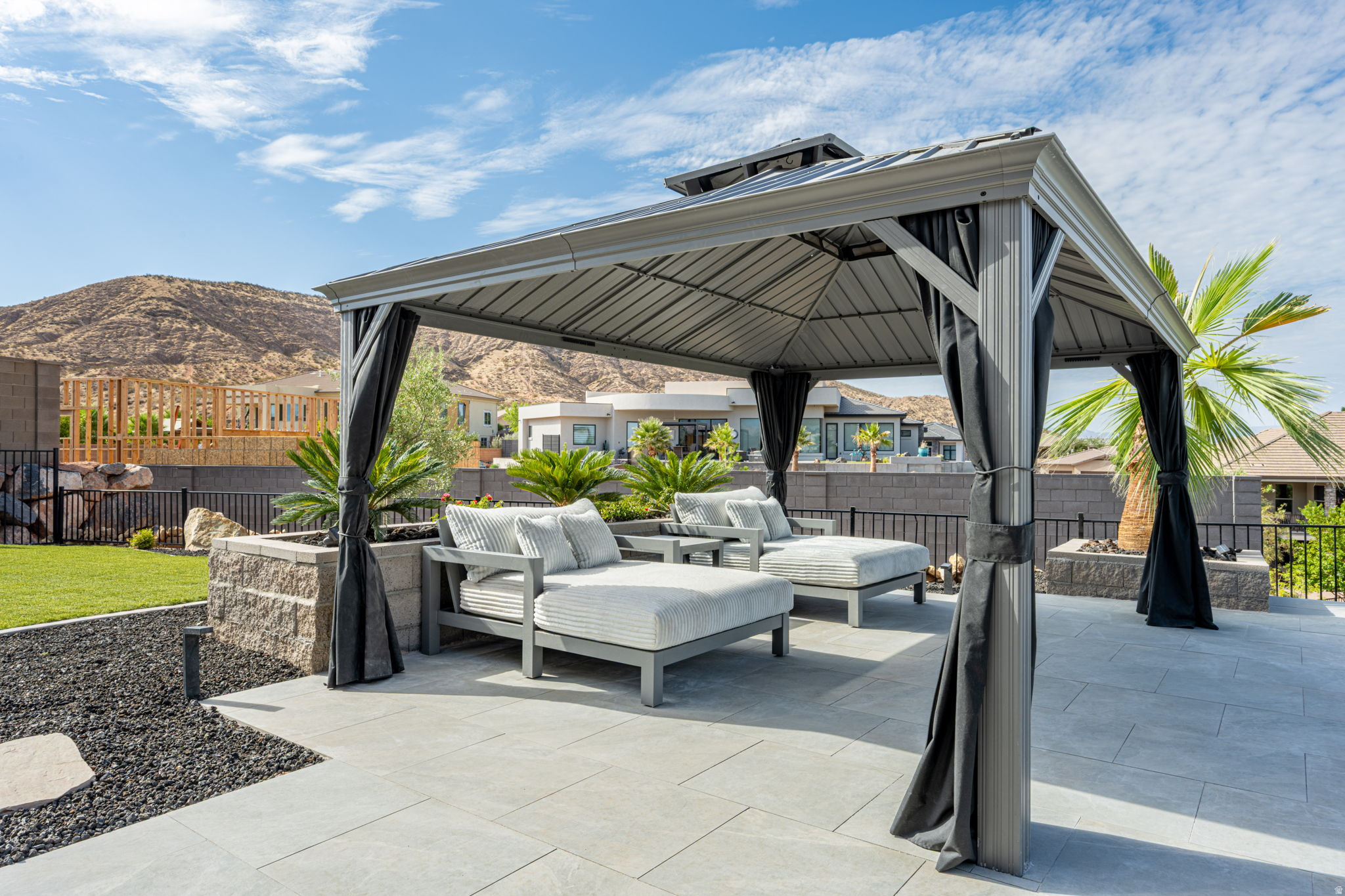 HEIGHTS AT WASHINGTON BENCH 4 - Residential