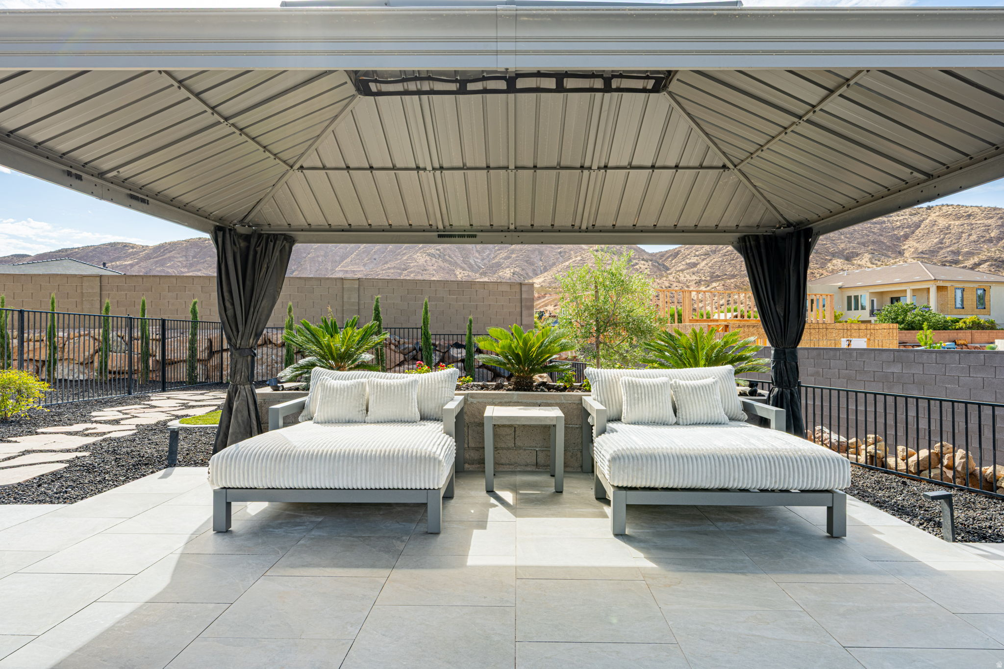 HEIGHTS AT WASHINGTON BENCH 4 - Residential