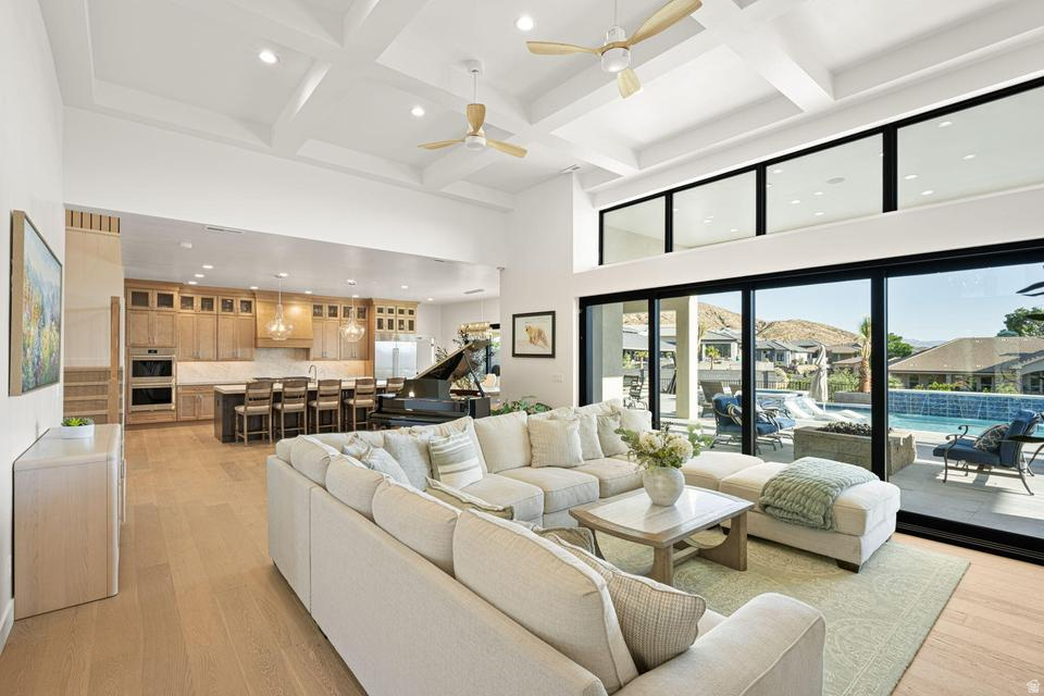 HEIGHTS AT WASHINGTON BENCH 4 - Residential