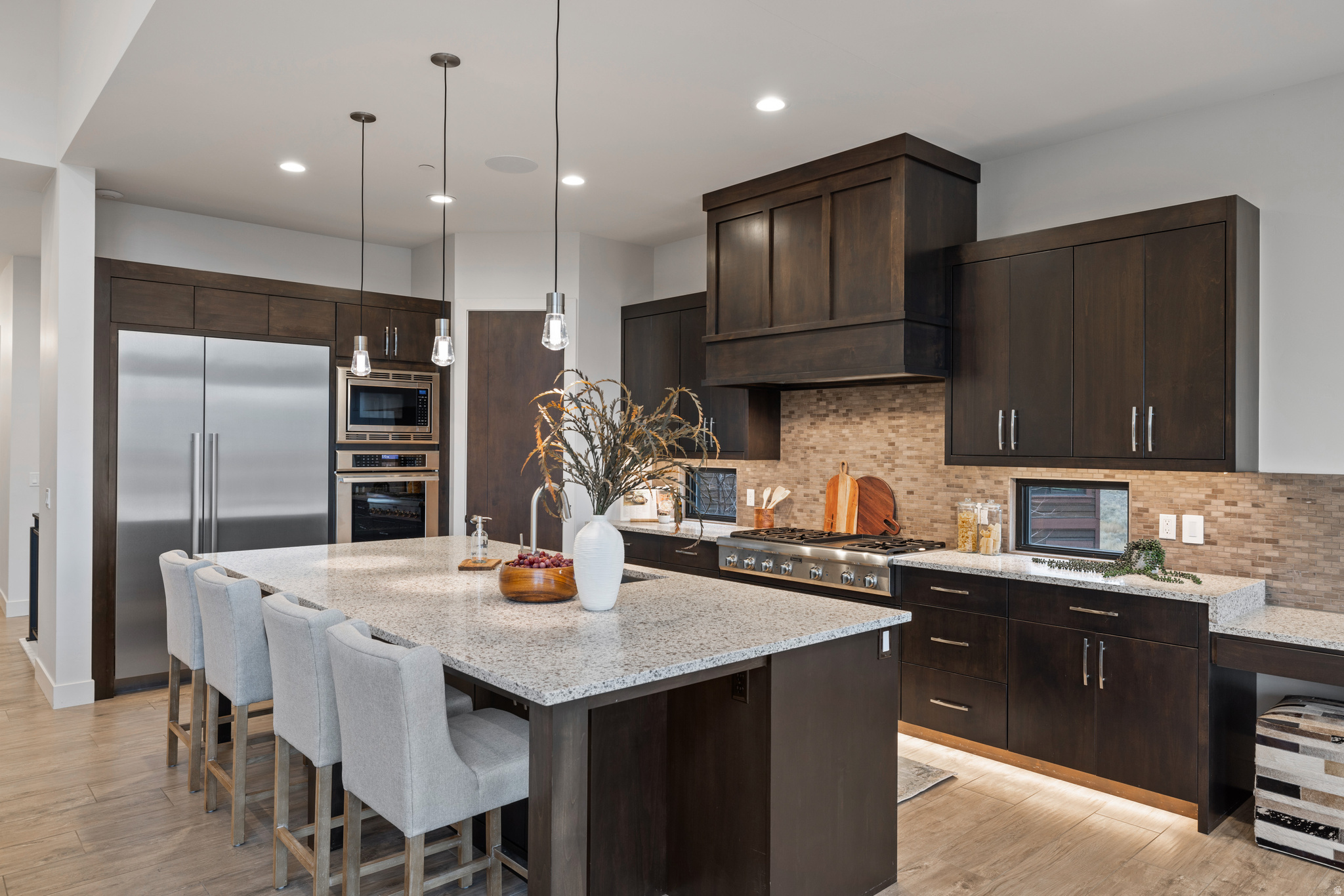RED LEDGES - Residential